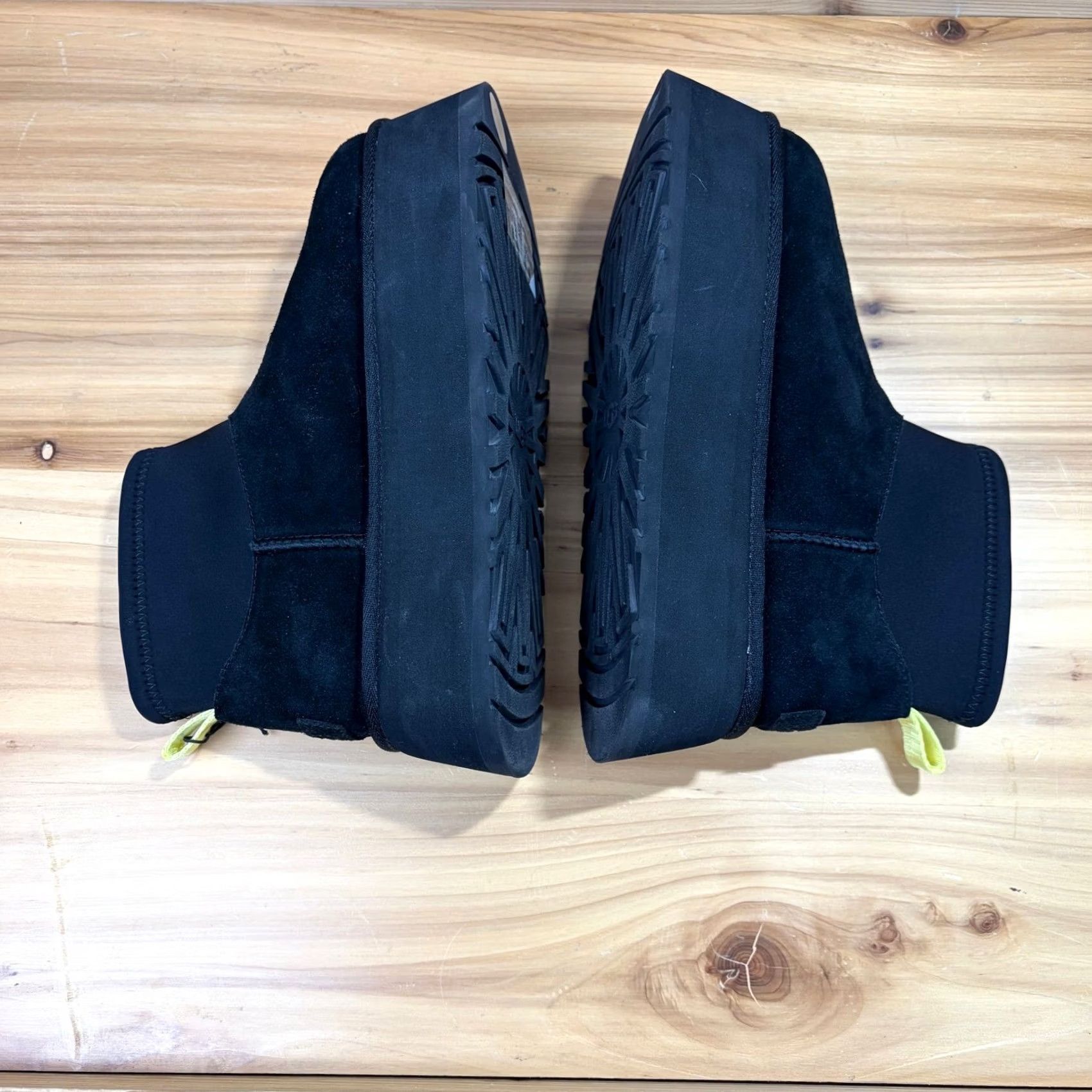 Ugg UGG Classic Ultra Mini Platform Boots Black Suede Neoprene Ankle Wool Lined 2in Platform Womens 7 US 38 UK 5 Size US 8 / IT 38 - 6 Thumbnail
