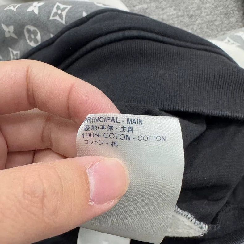 Louis Vuitton Louis Vuitton Black and white circular cut hoodie 2501-Next Size US XXL / EU 58 / 5 - 8 Thumbnail