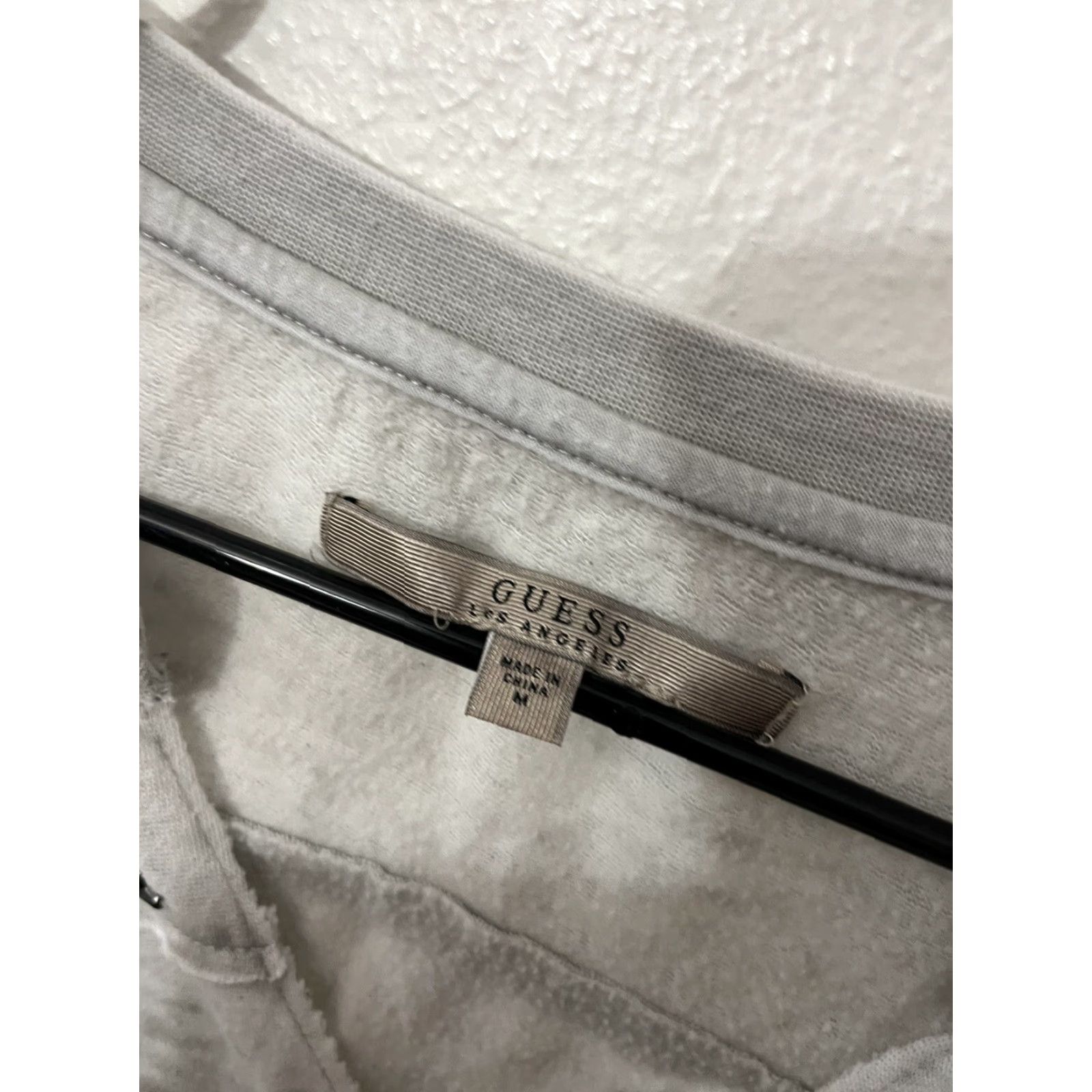 Guess VINTAGE G By GUESS Women Sweater M Gray Logo Long Sleeve V Neck Patch Shoulder Pullover Knit Casual Size M / US 6-8 / IT 42-44 - 3 Thumbnail
