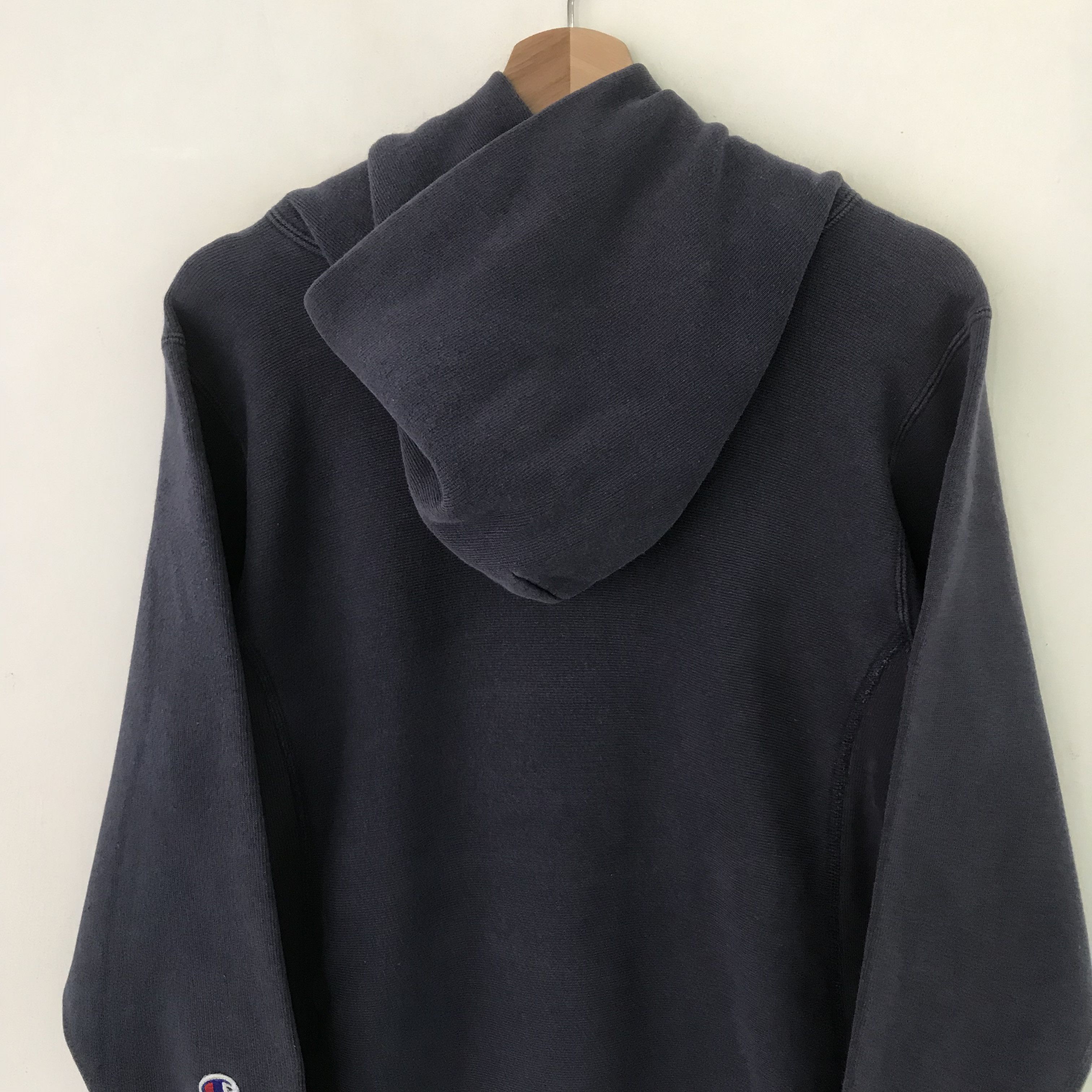 Champion ntage Champion Reverse Weave - Size US XS / EU 42 / 0 - 9 Thumbnail