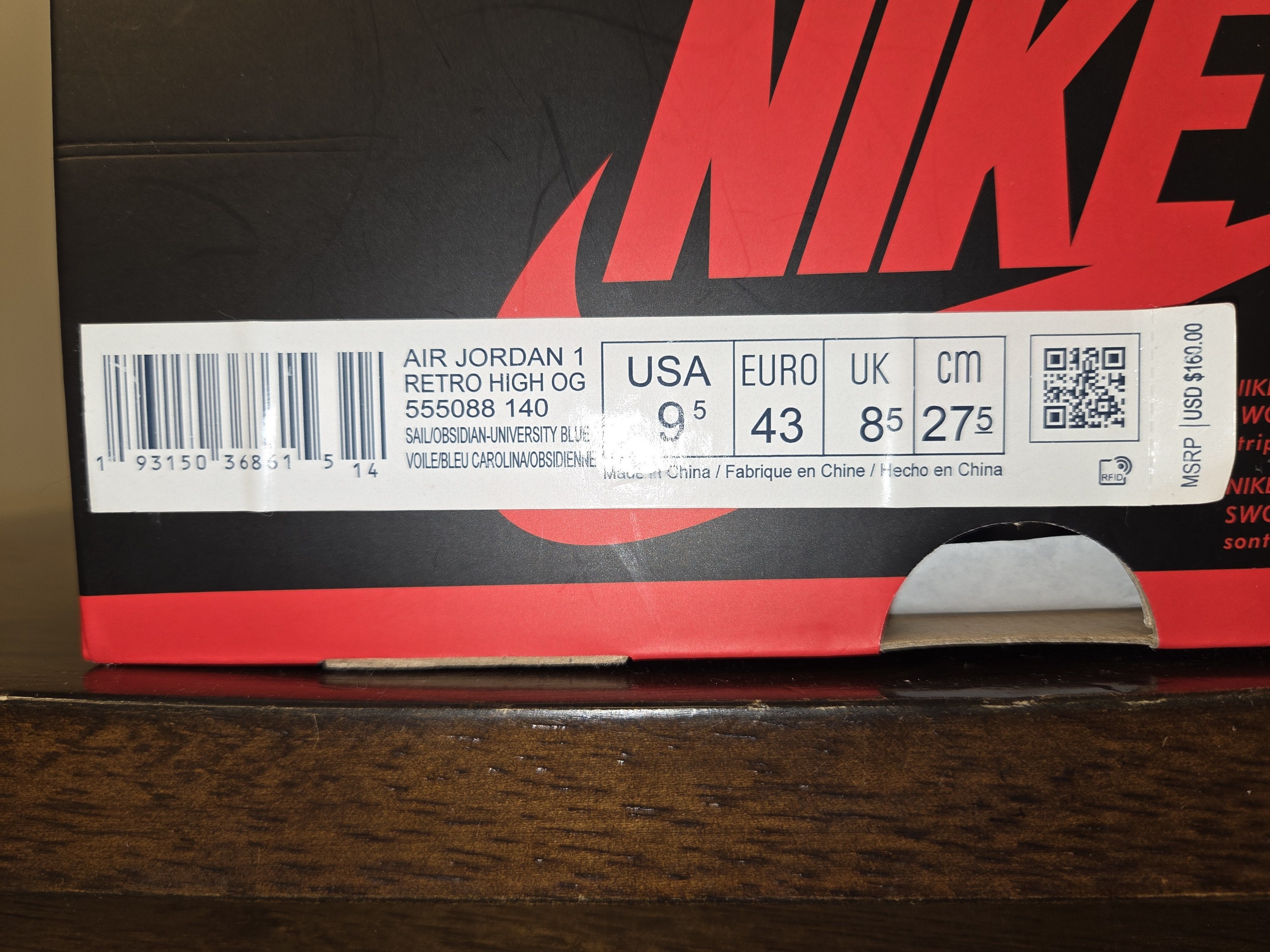 Jordan Brand Retro Air Jordan 1 obsidian, size 9.5 Size US 9.5 / EU 42-43 - 17 Thumbnail
