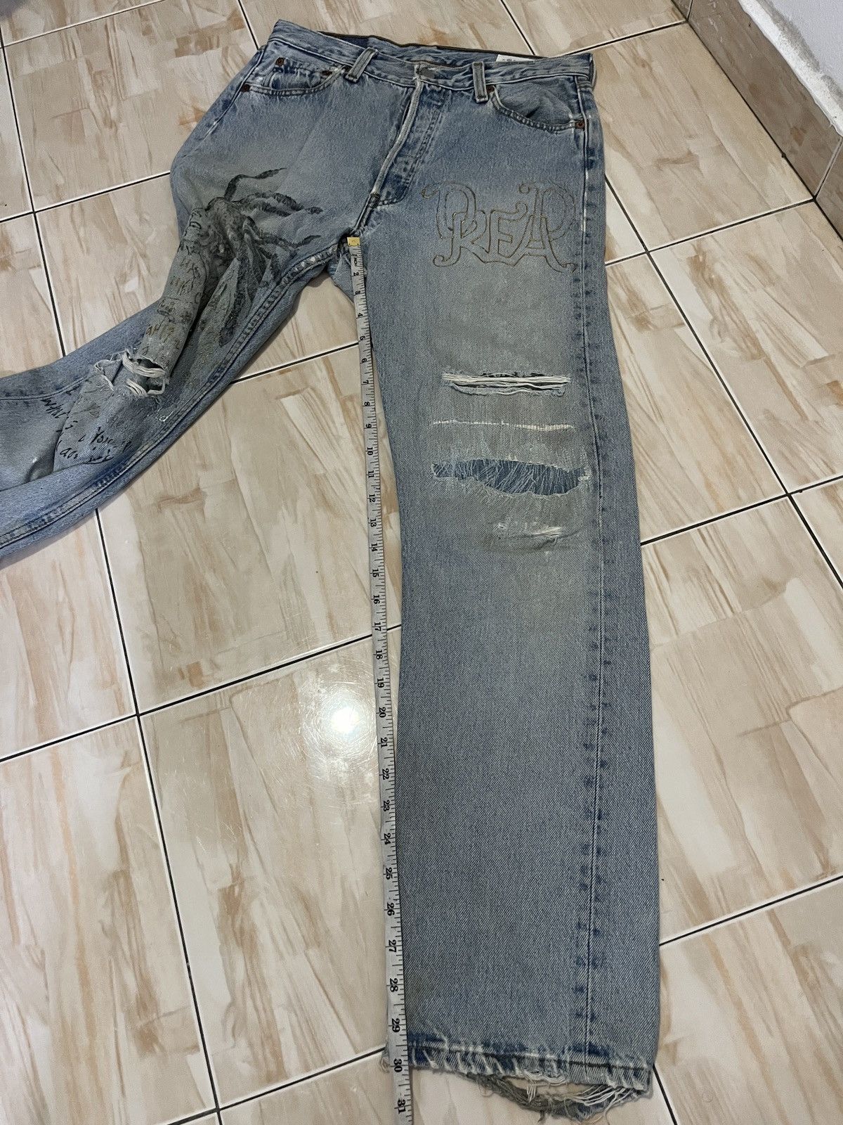Levi's Vintage Clothing Vintage Levis 501 x Hitomi Handmade x Bob Marley Size US 30 / EU 46 - 22 Thumbnail