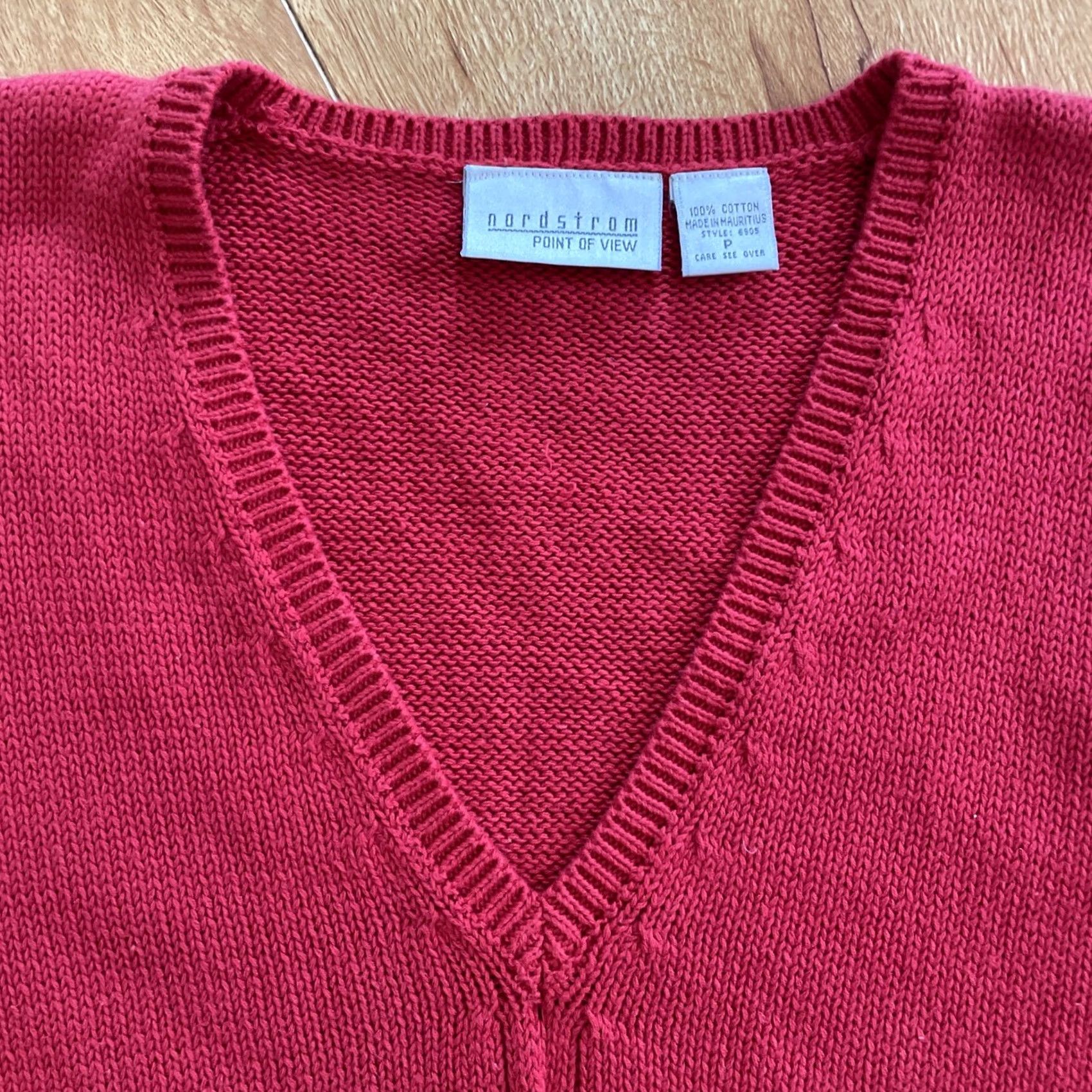 Nordstrom VINTAGE Nordstrom Sweater Vest Ladies Red 100% Cotton V-Neck Pullover Cableknit PP Womens Red Knit Vest Womens PP Vintage Size XXS / US 00 / IT 34 - 3 Thumbnail