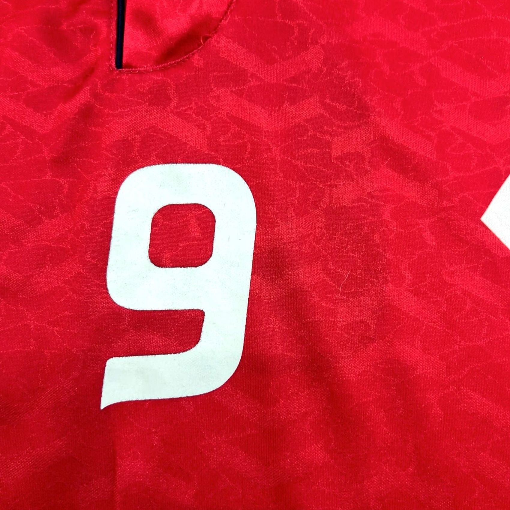 Hummel Hummel Denmark 1992 1994 Home #9 Povlsen Football Jersey L Red Short Sleeve Pullover Moisture Wicking Quick Dry Mens Jersey Size US L / EU 52-54 / 3 - 6 Thumbnail