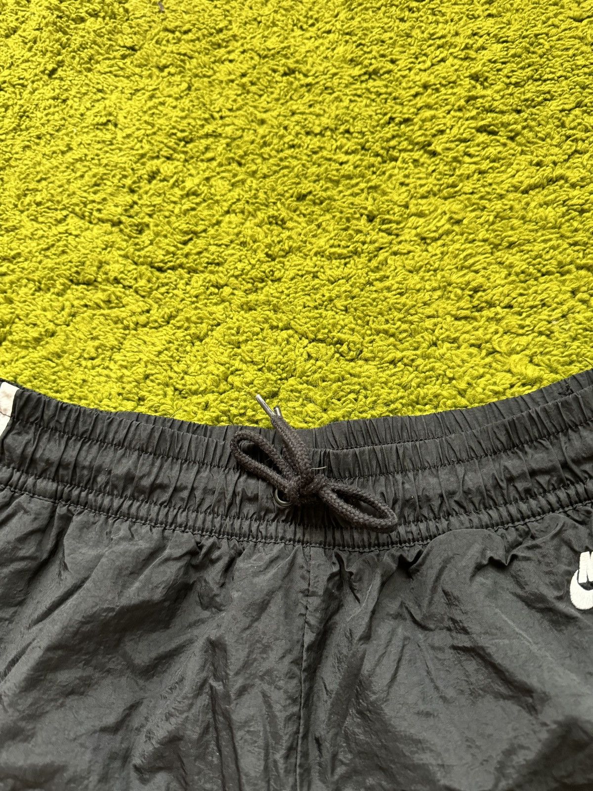 Designer × Nike Nike nylon black shorts Size 26" / US 2 / IT 38 - 4 Thumbnail