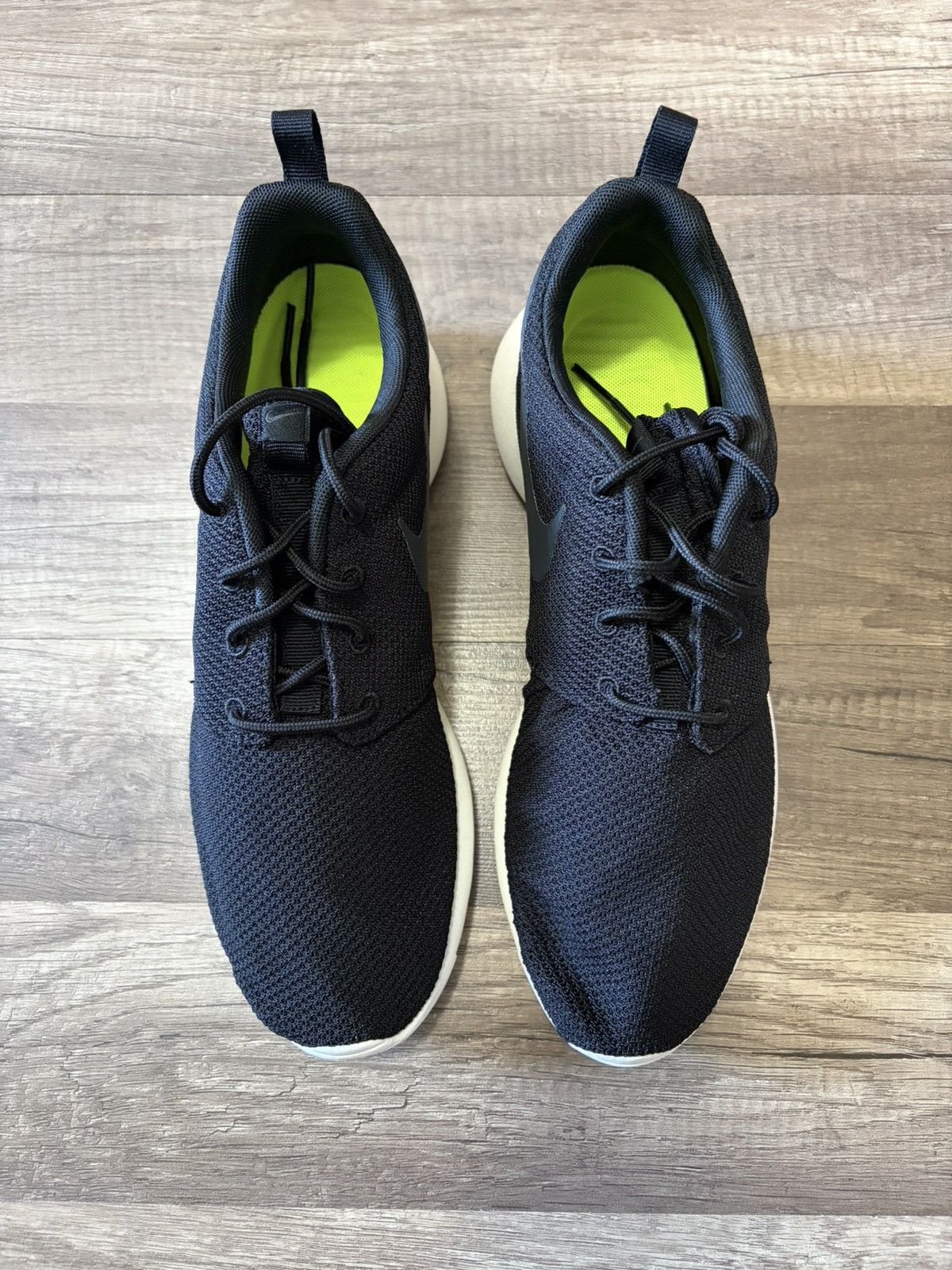 Nike Nike Roshe One Size US 10 / EU 43 - 3 Thumbnail