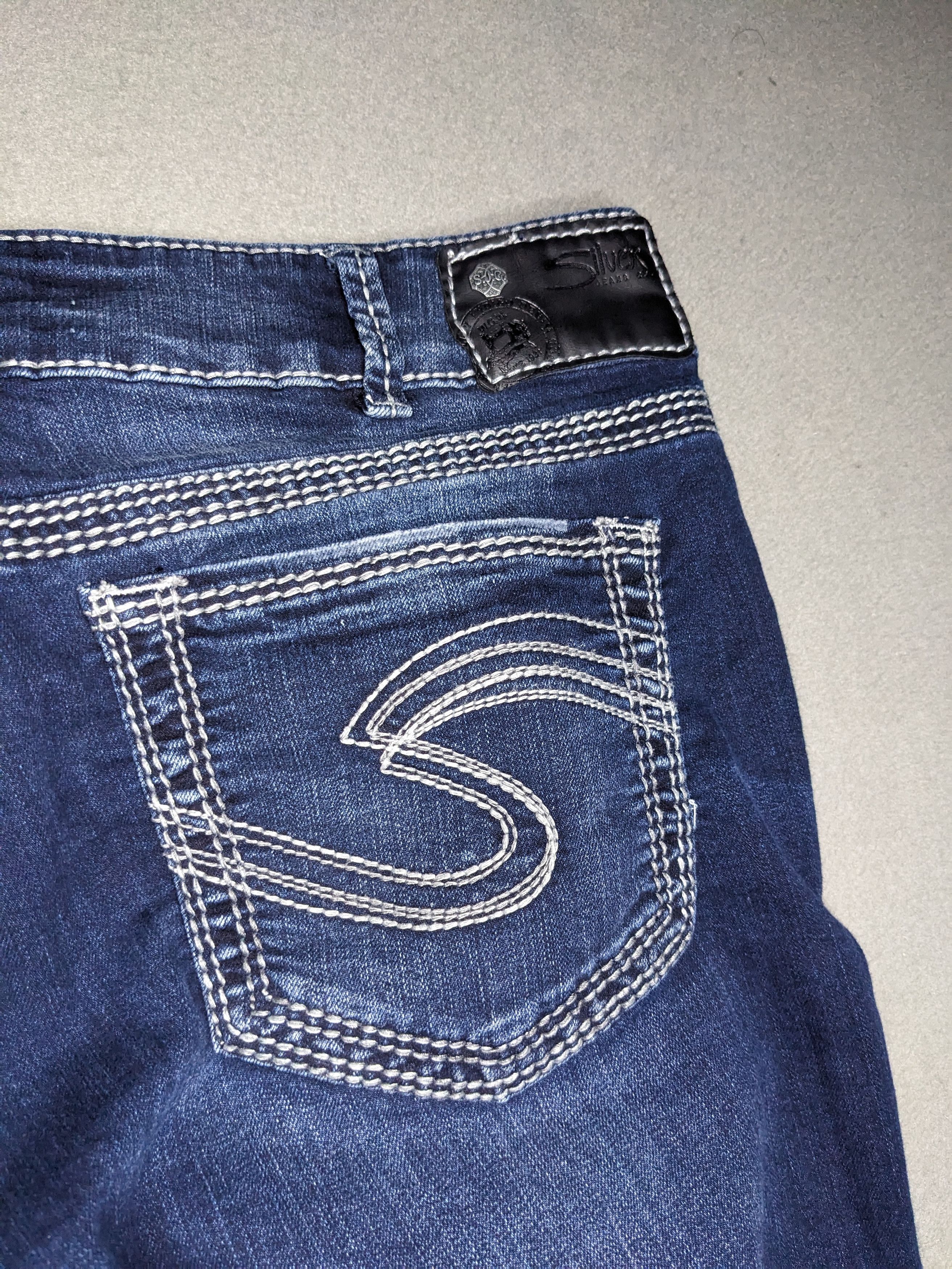 Silver Jeans Co. Silver Jeans Suki Mid Capri 33x24 Y2K Denim Western Dark Size 33" - 11 Thumbnail