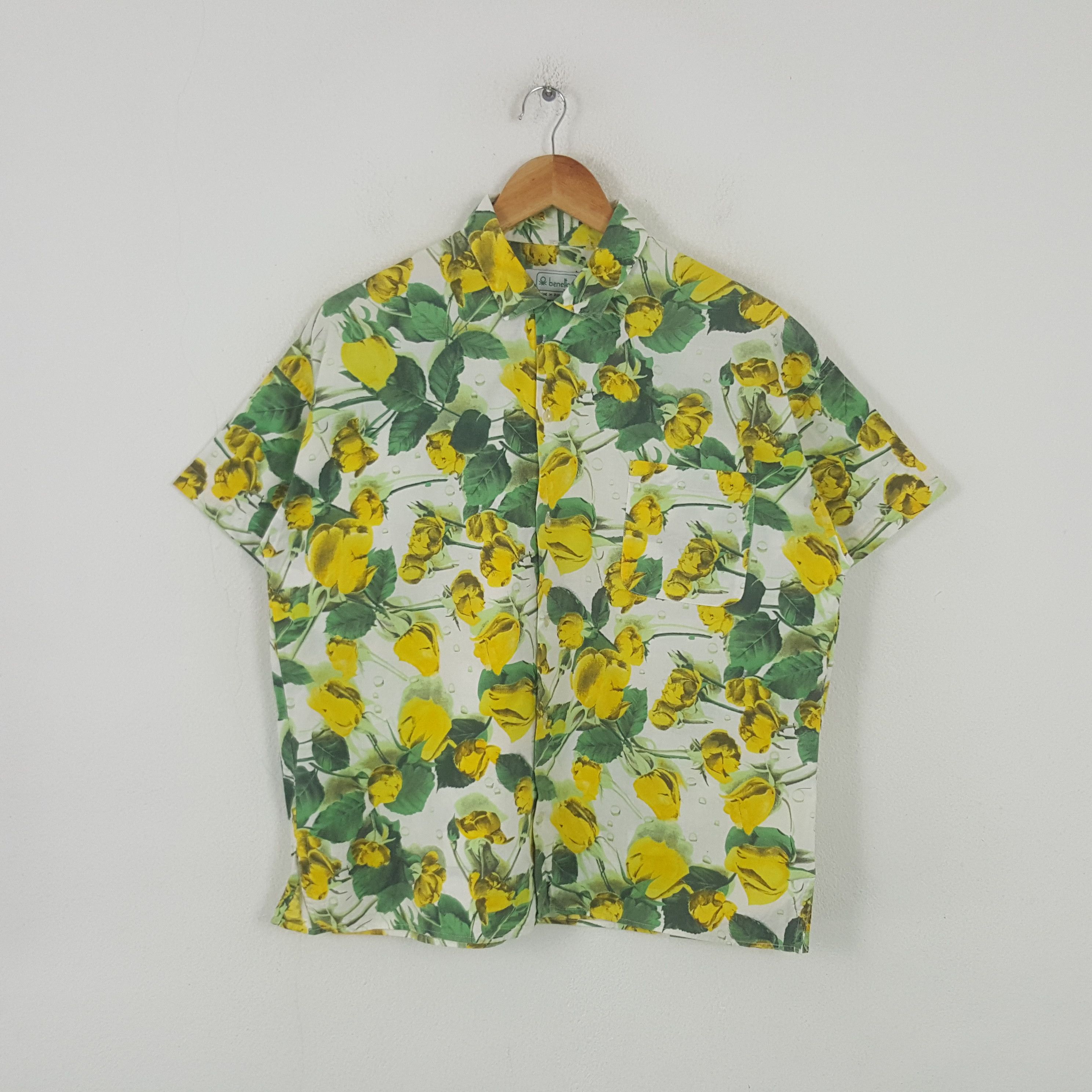 Benetton Vintage Benetton Flowers Art Hawaii Shirt Button Up RR7 Size US L / EU 52-54 / 3 - 1 Thumbnail