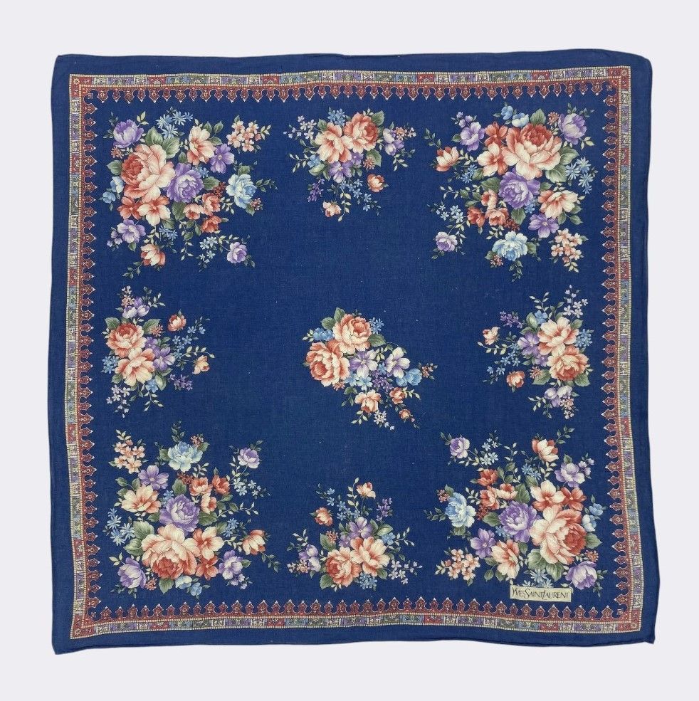 Vintage Vintage Yves Saint Laurent Handkerchief Neckerchief H193P Size ONE SIZE - 1 Thumbnail