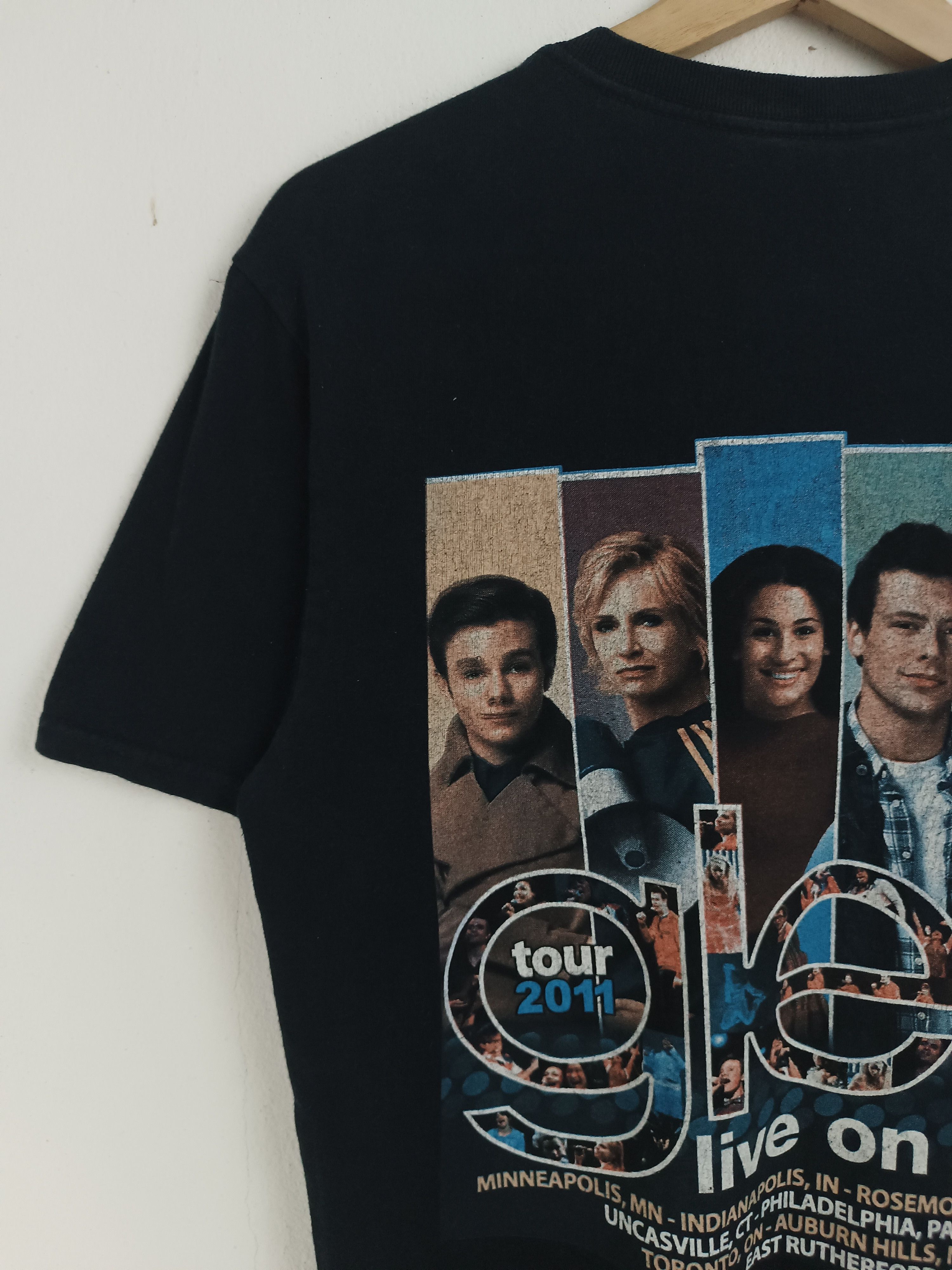 Vintage VINTAGE '11 GLEE ON TOUR LIVE TEE TV SERIES FRIENDS OFFICE Size US S / EU 44-46 / 1 - 10 Thumbnail