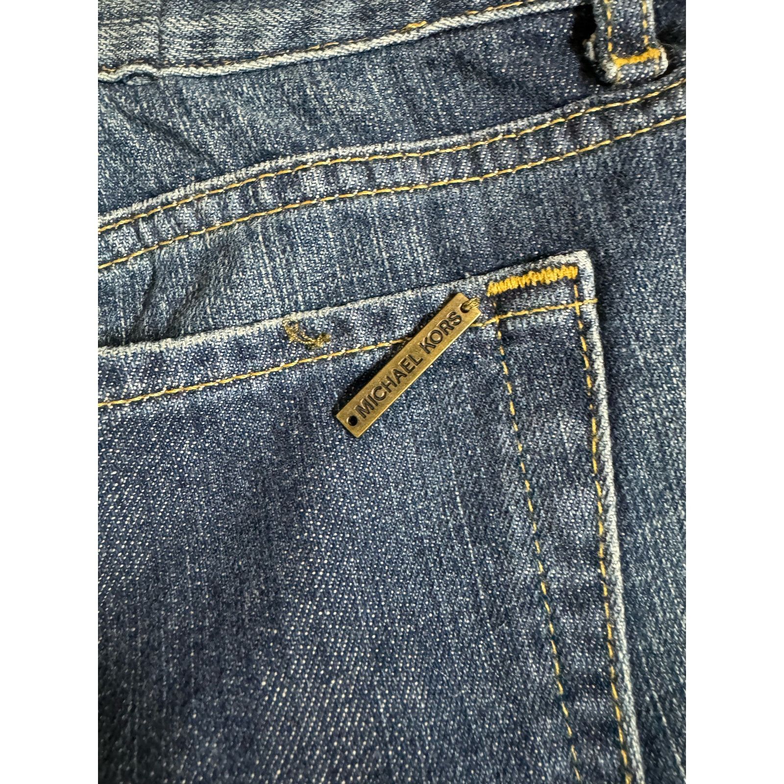Michael Kors Michael Kors Cut Off Frayed Hem Jean Shorts Low Rise Size 4 Size 27" / US 4 / IT 40 - 6 Thumbnail