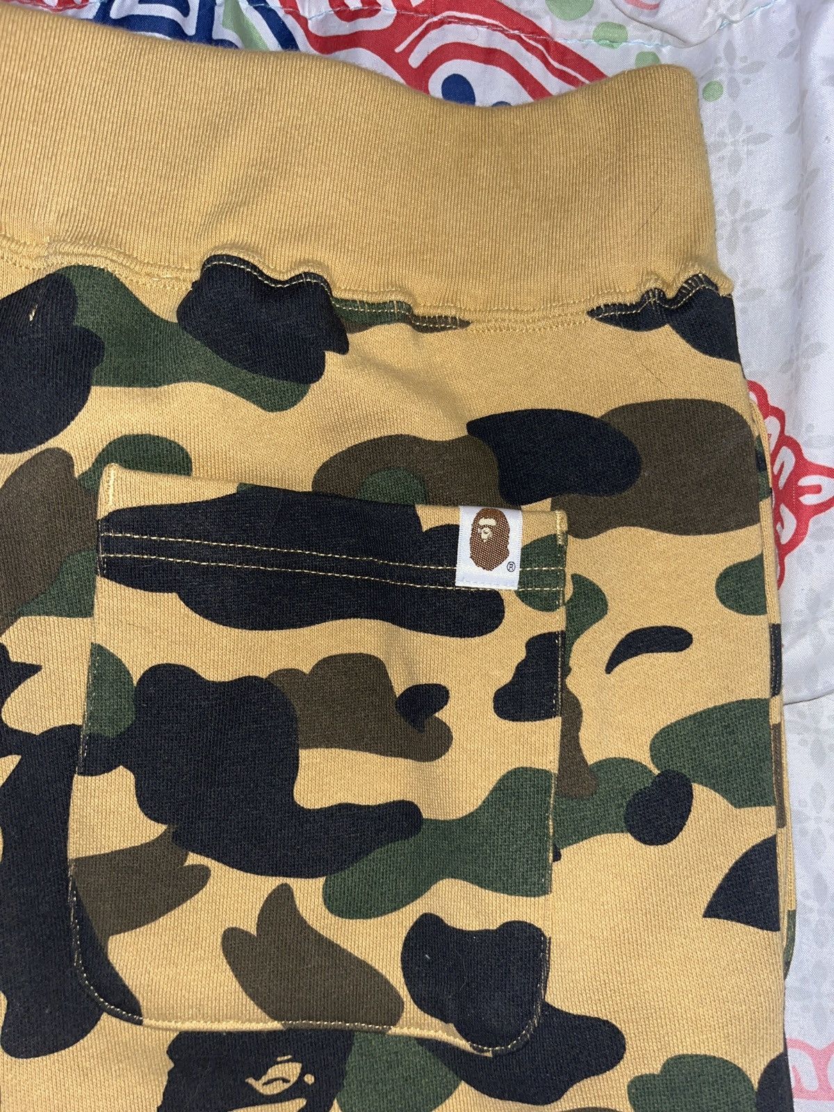 Bape Bape shark yellow camo sweat pants Size US 34 / EU 50 - 4 Thumbnail
