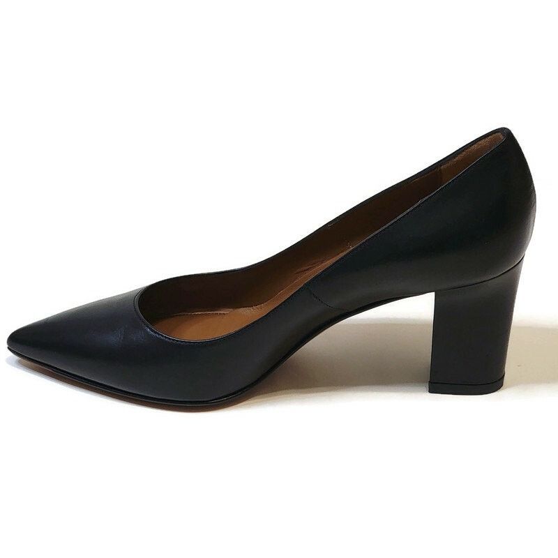 Aquatalia Aquatalia Peony Black Leather Pumps Size 7 Made in Italy Size US 7 / IT 37 - 15 Thumbnail