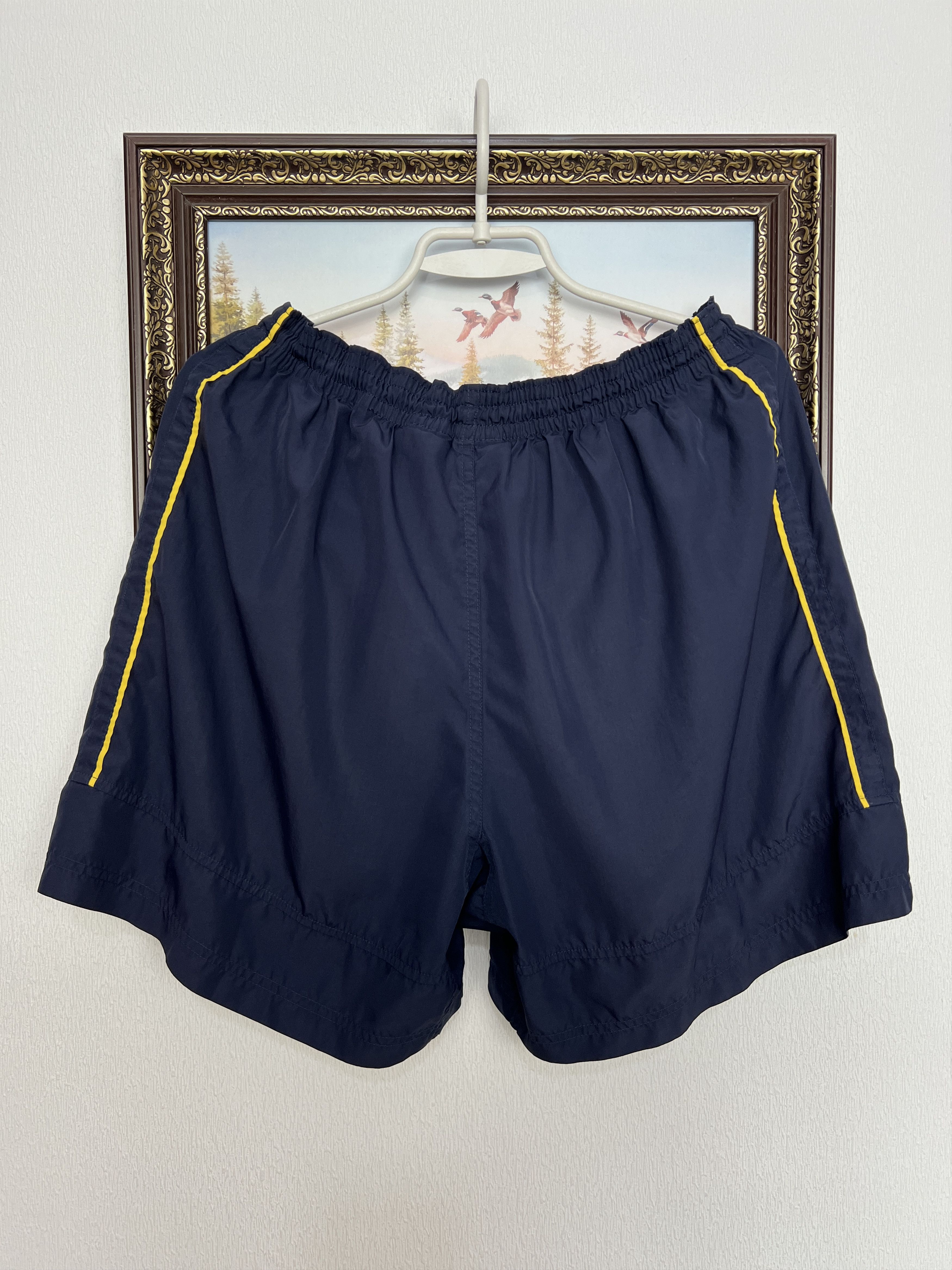 Nike Vintage 90's Arsenal Football Shorts Soccer Gunners Rare Size US 34 / EU 50 - 9 Thumbnail