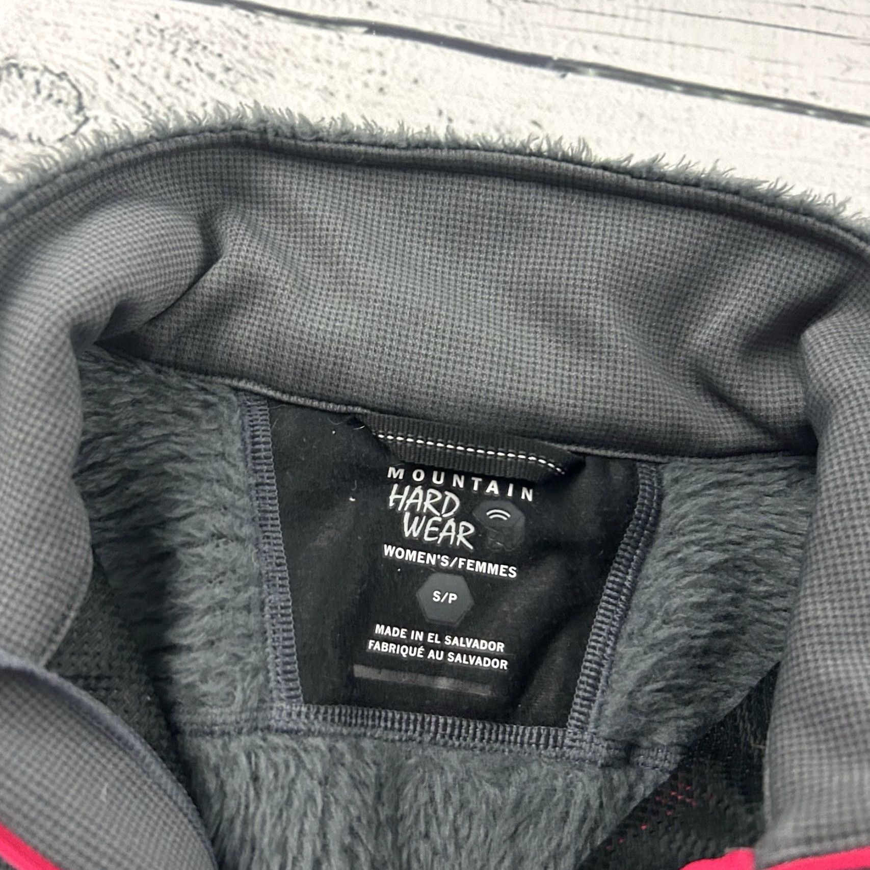 Mountain Hardwear Mountain Hardwear Full Zip Fleece Jacket Women's Small Gray Pink Size S / US 4 / IT 40 - 2 Thumbnail