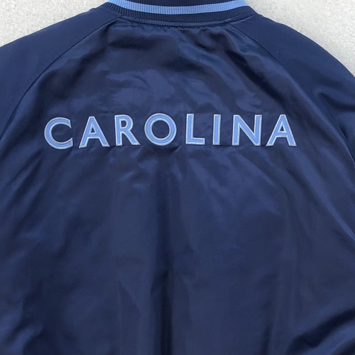 Nike Vintage Nike North Carolina UNC Tar Heels Bomber Jacket Size US XXL / EU 58 / 5 - 13 Thumbnail
