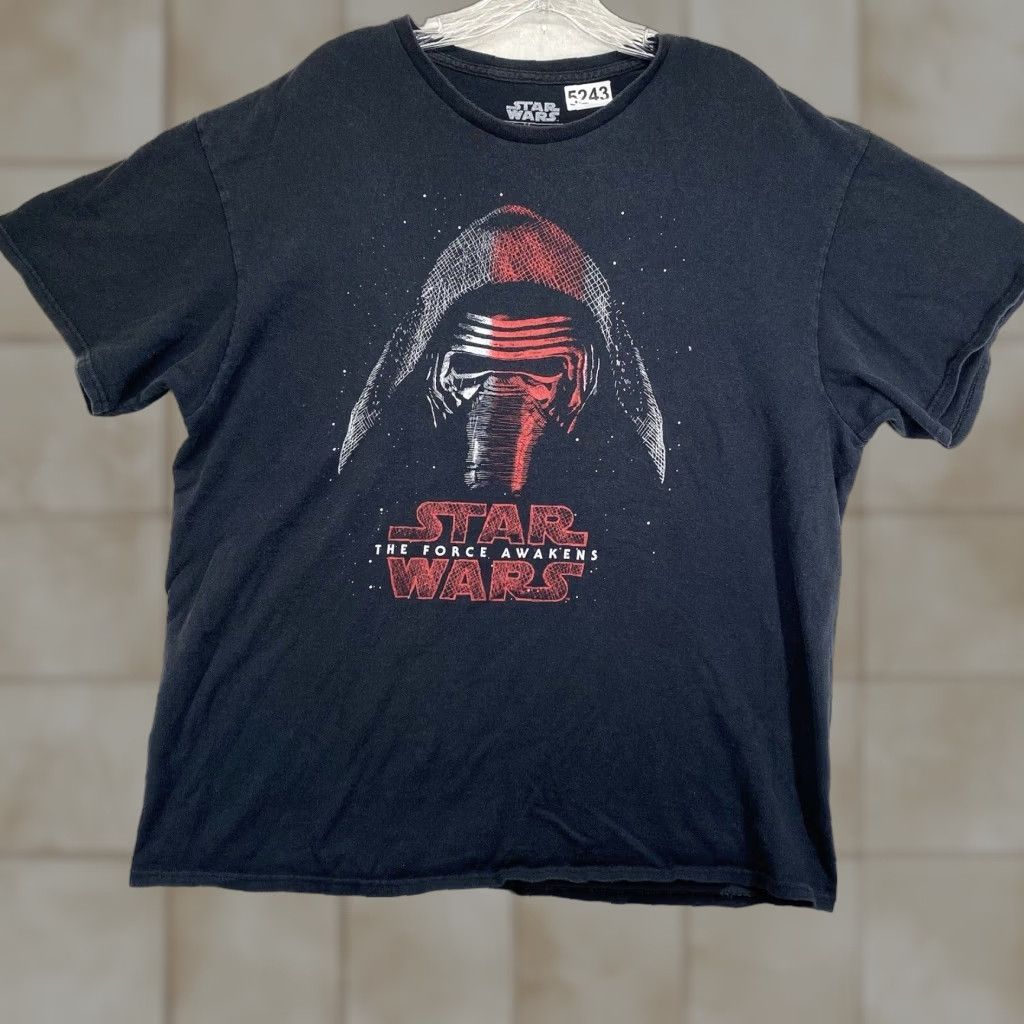 Star Wars VINTAGE Star Wars Kylo Ren T-Shirt Unisex Adult Medium Black Graphic Print Movie Promo 2015 Size US M / EU 48-50 / 2 - 1 Thumbnail