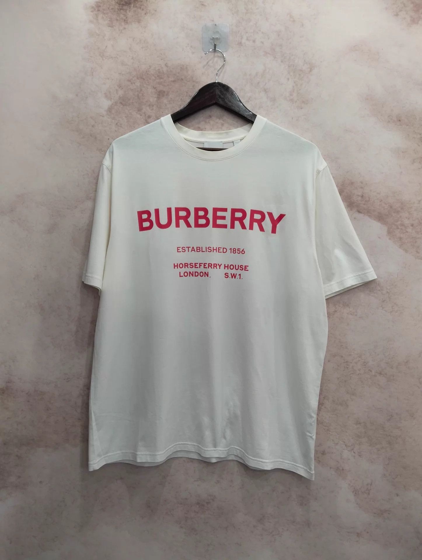 Burberry Burberry Logo Letter Short Sleeve Tee L Size US L / EU 52-54 / 3 - 1 Thumbnail