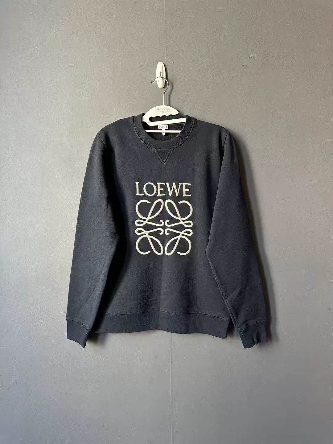 Loewe loewe deep blue embroidered logo sweatshirt Size US M / EU 48-50 / 2 - 1 Thumbnail
