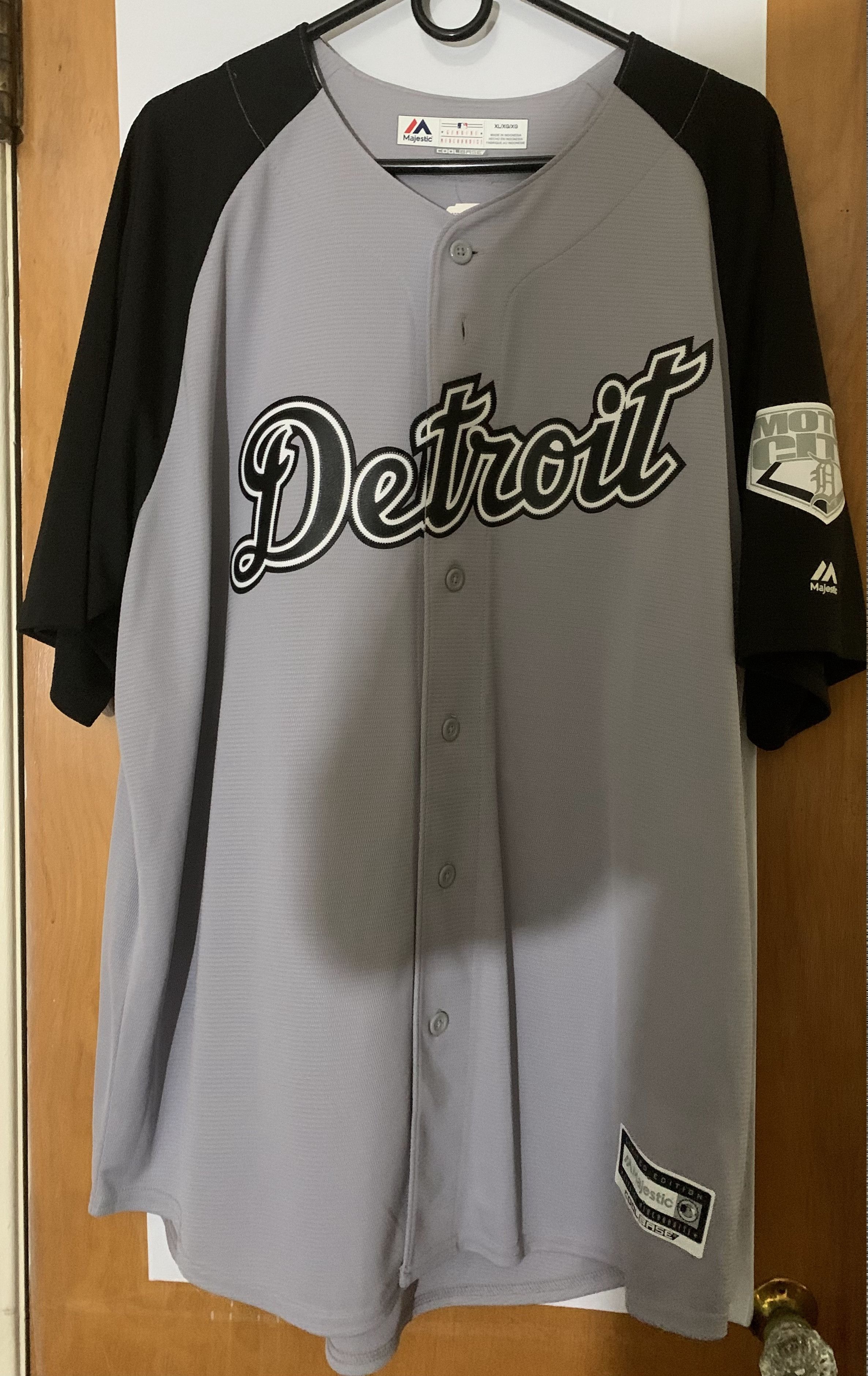 Majestic Majestic Detroit Tigers Miguel Cabrera #24 Jersey XL Grey Size US XL / EU 56 / 4 - 1 Thumbnail