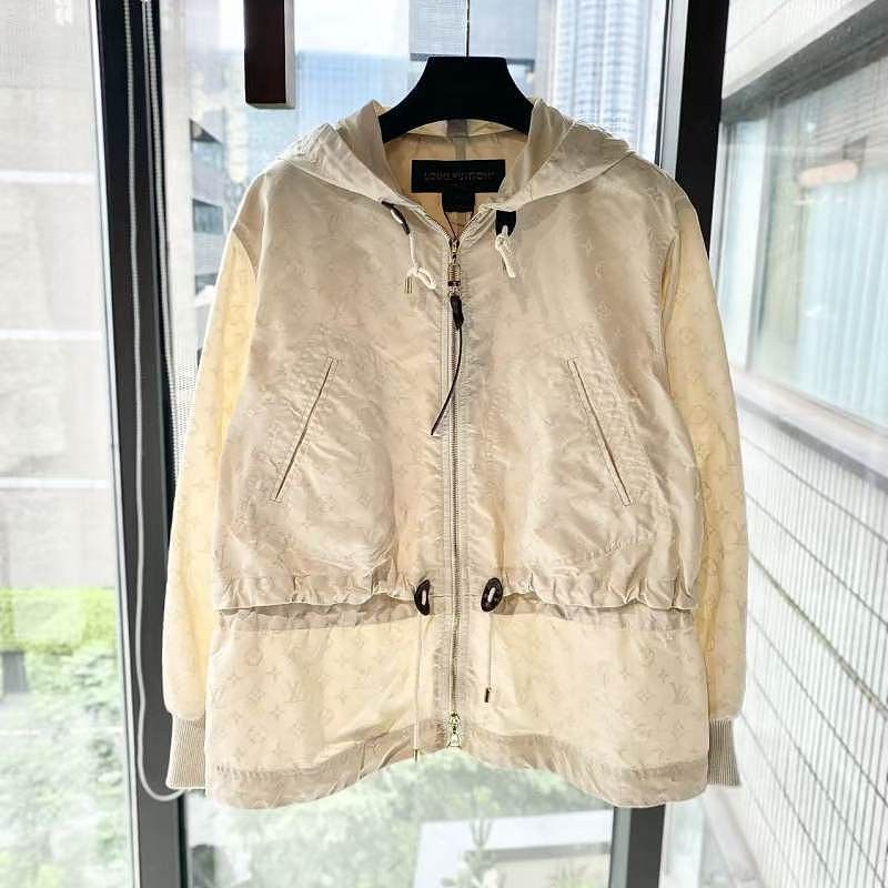 Louis Vuitton Louis Vuitton Monogram Hooded Jacket Size 36 Size XS / US 0-2 / IT 36-38 - 1 Thumbnail