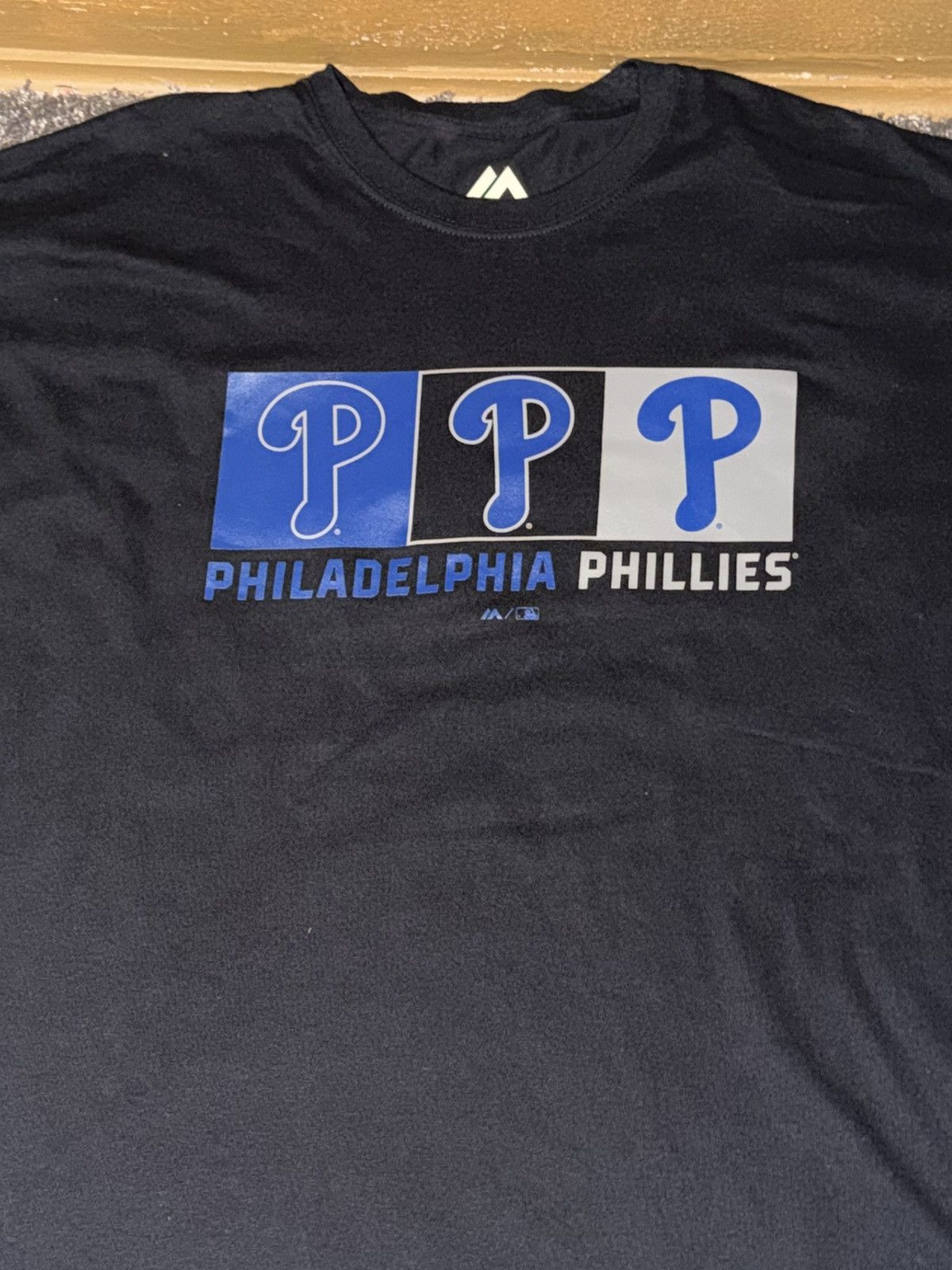 Majestic Majestic MLB Philadelphia Phillies Graphic Tee Mens XL Size US XL / EU 56 / 4 - 17 Thumbnail