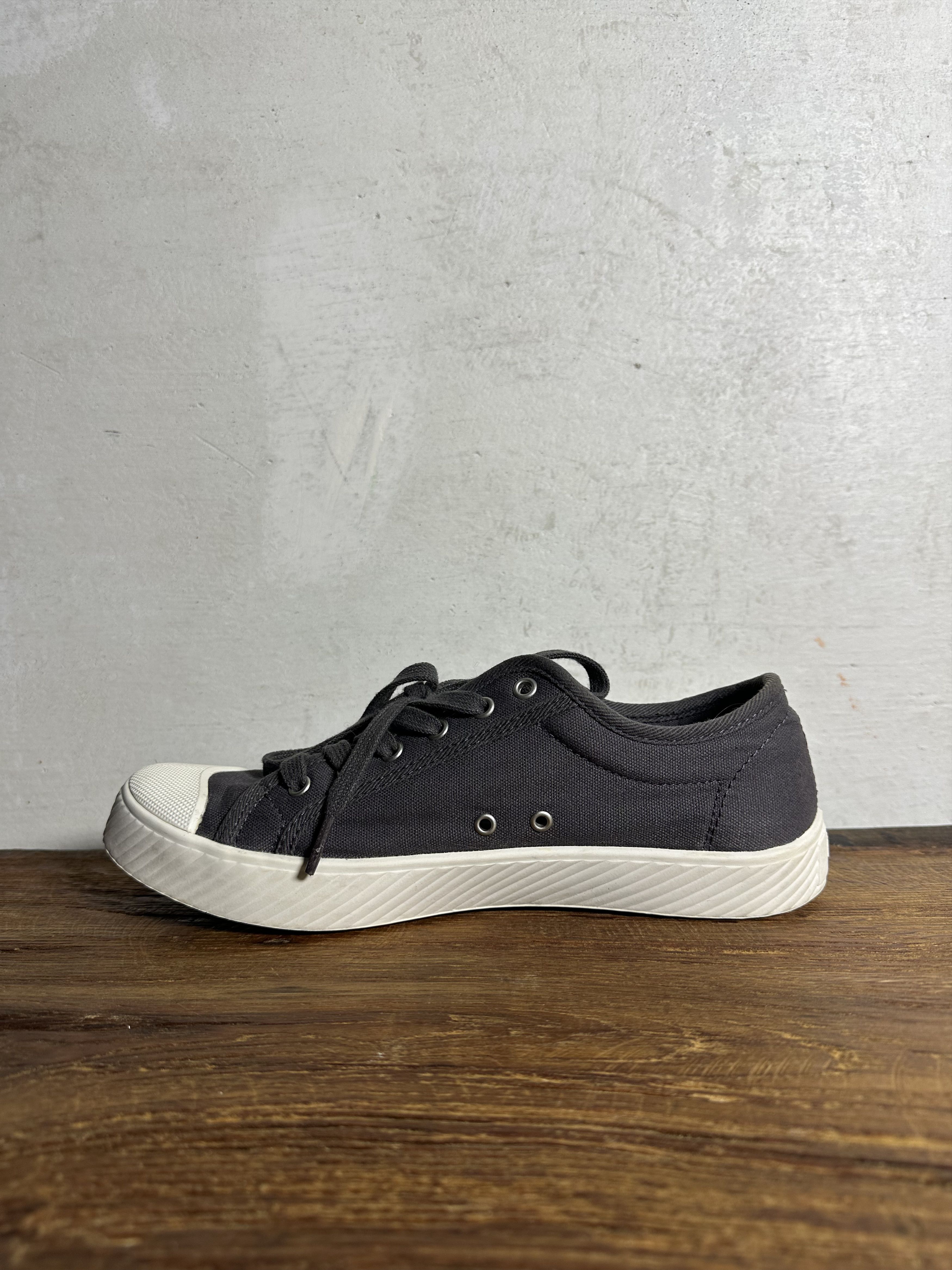 Palladium PALLAPHOENIX OG CANVAS ASPHALT SNEAKERS Size US 6.5 / EU 39-40 - 9 Thumbnail