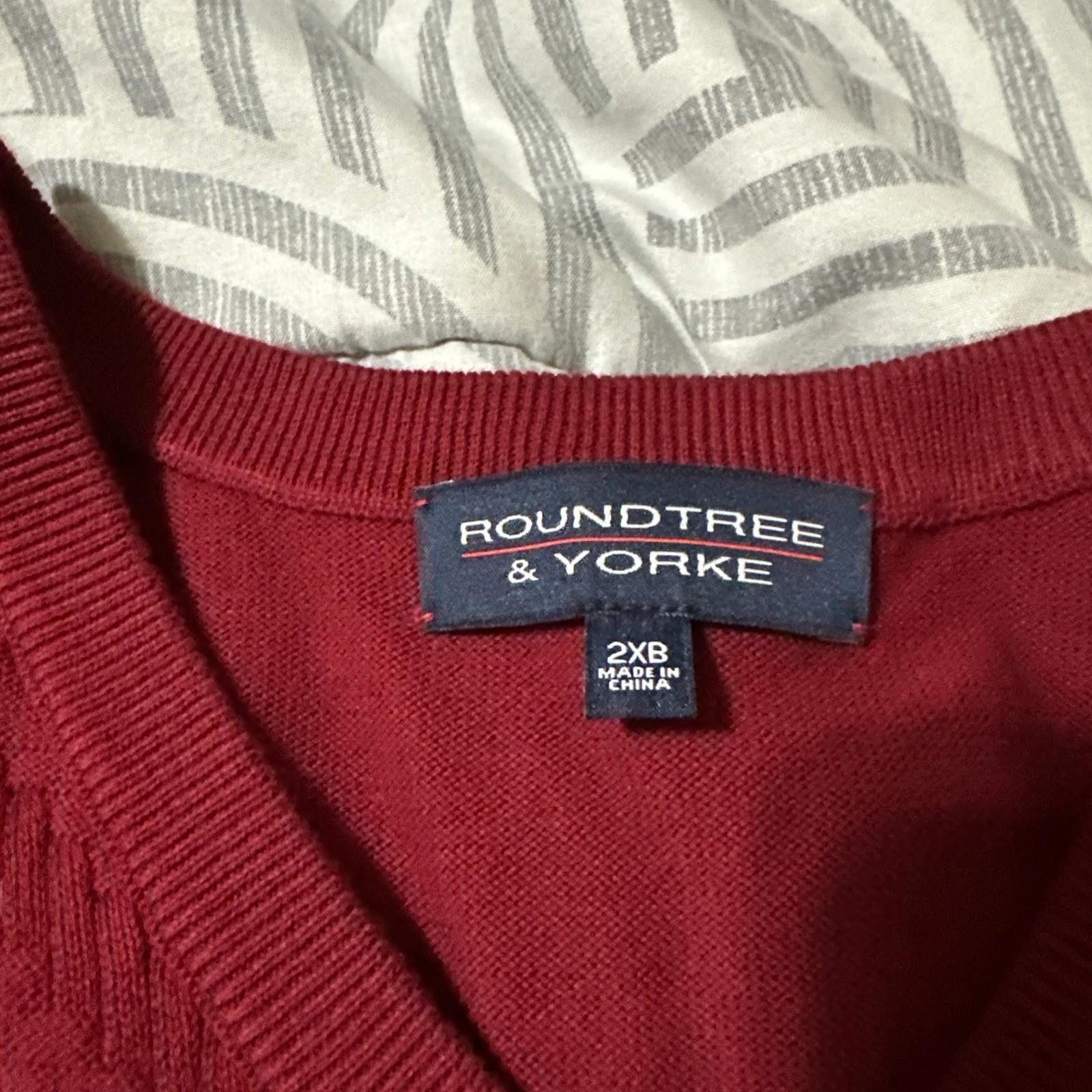 Roundtree & Yorke Roundtree and Yorke Men's burgundy Sweater Vest 1 Casual 2XL Size US XXL / EU 58 / 5 - 3 Thumbnail