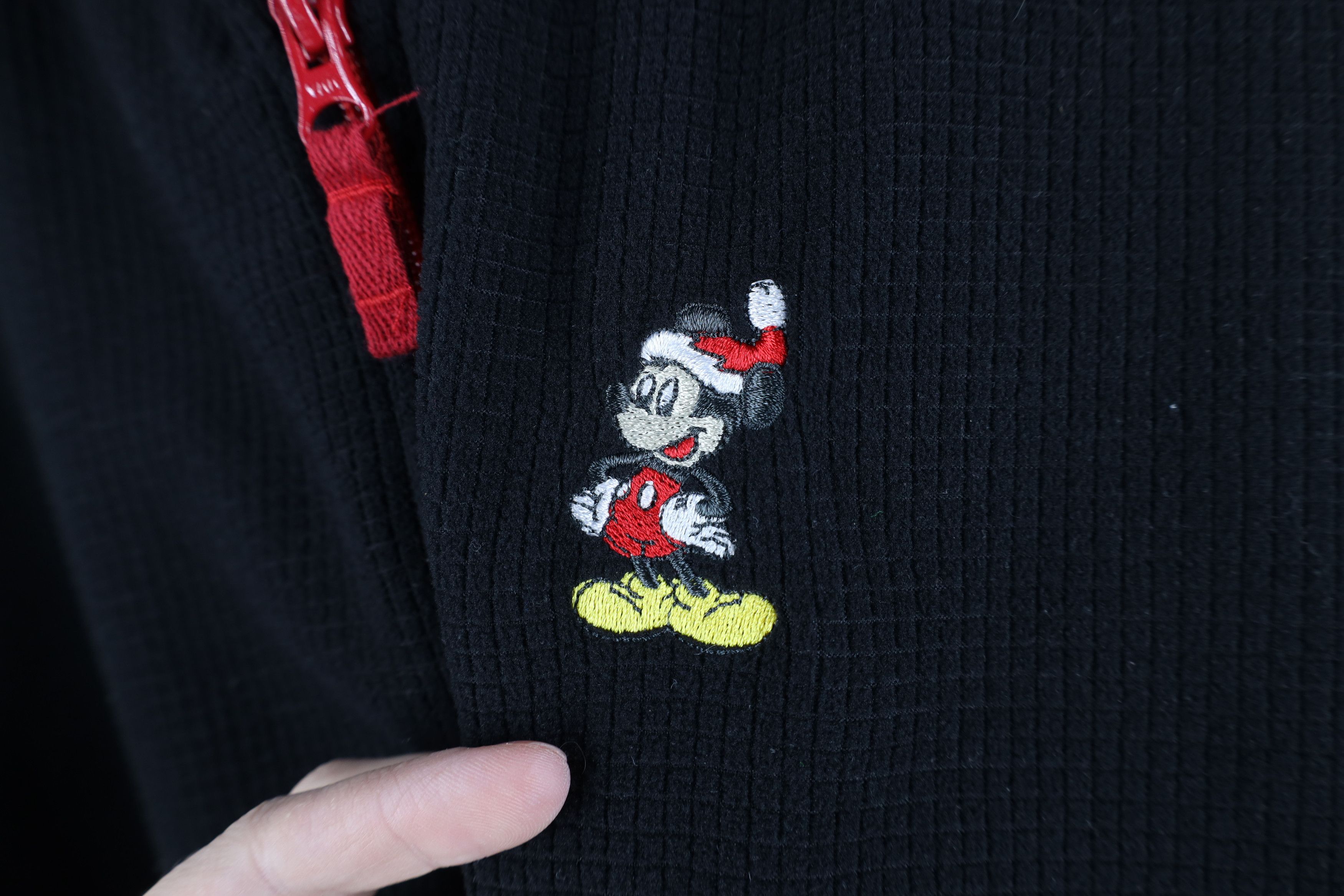 Disney Vintage Disney Christmas Mickey Mouse Thermal Waffle Sweater Size US XL / EU 56 / 4 - 4 Thumbnail