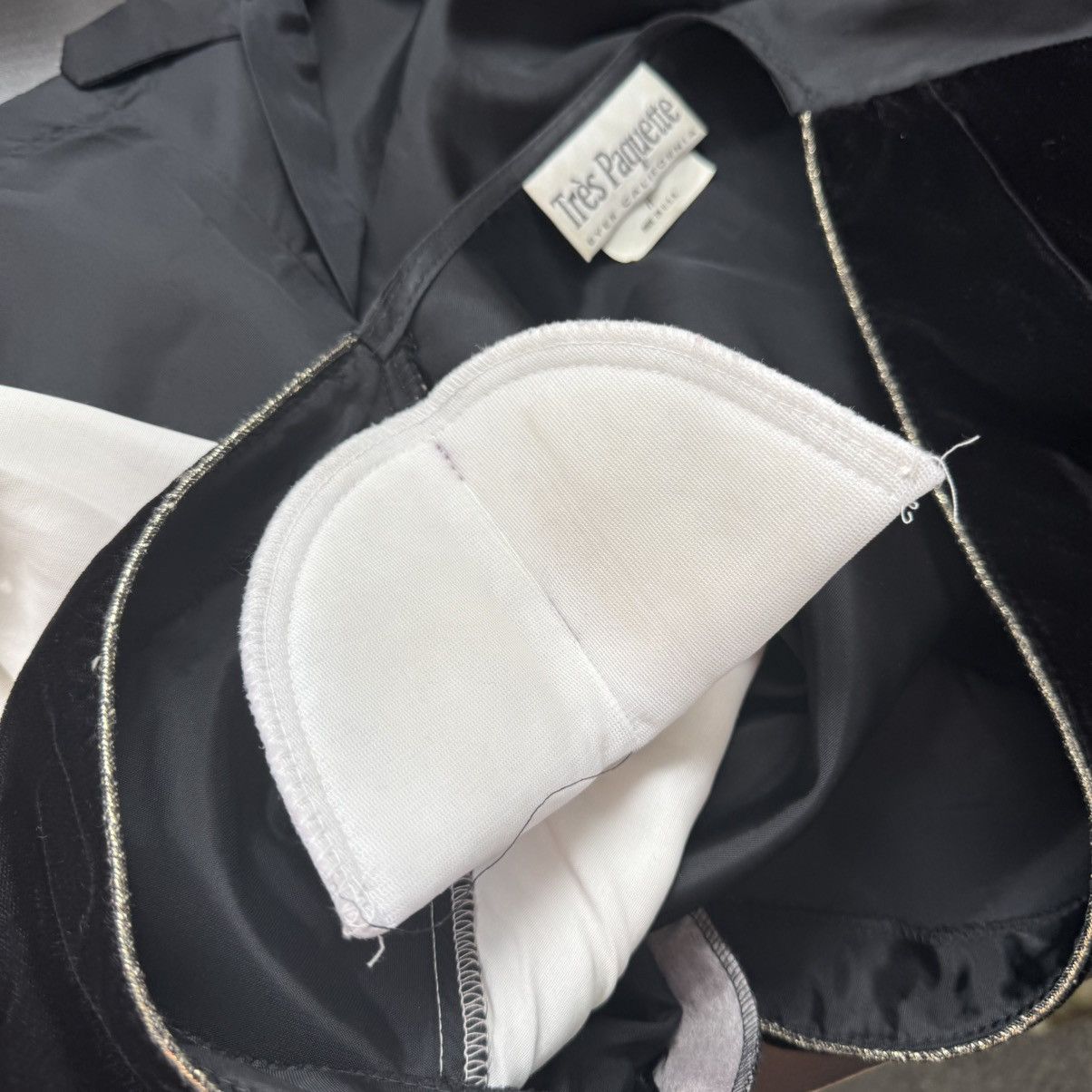 Vintage TRÈS PAQUETTE Vintage Black White Velvet Button Up Blouse Size M / US 6-8 / IT 42-44 - 19 Thumbnail