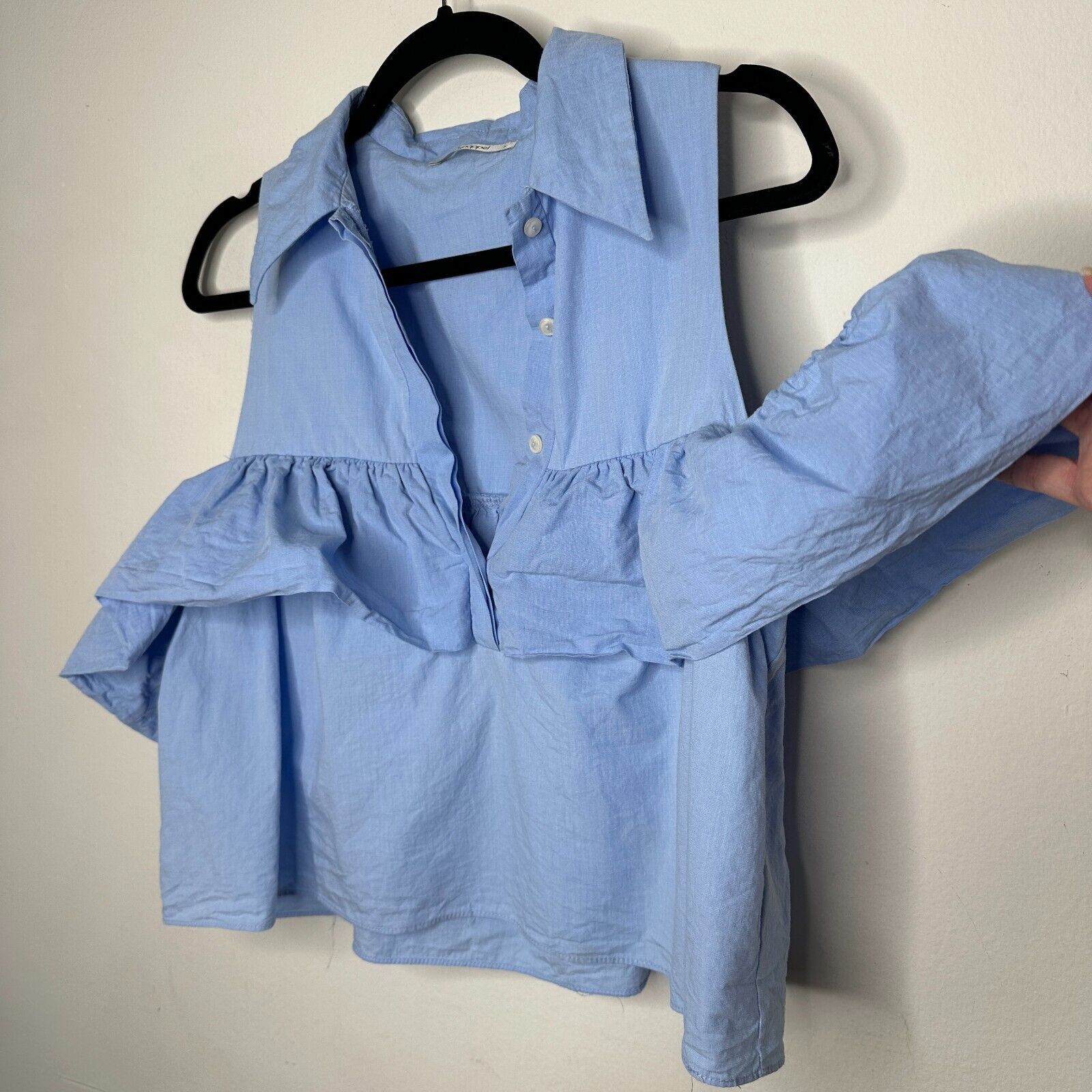 Other Denim Blue Ruffled Cold Shoulder Half Button Flowy Blouse S Size S / US 4 / IT 40 - 8 Thumbnail