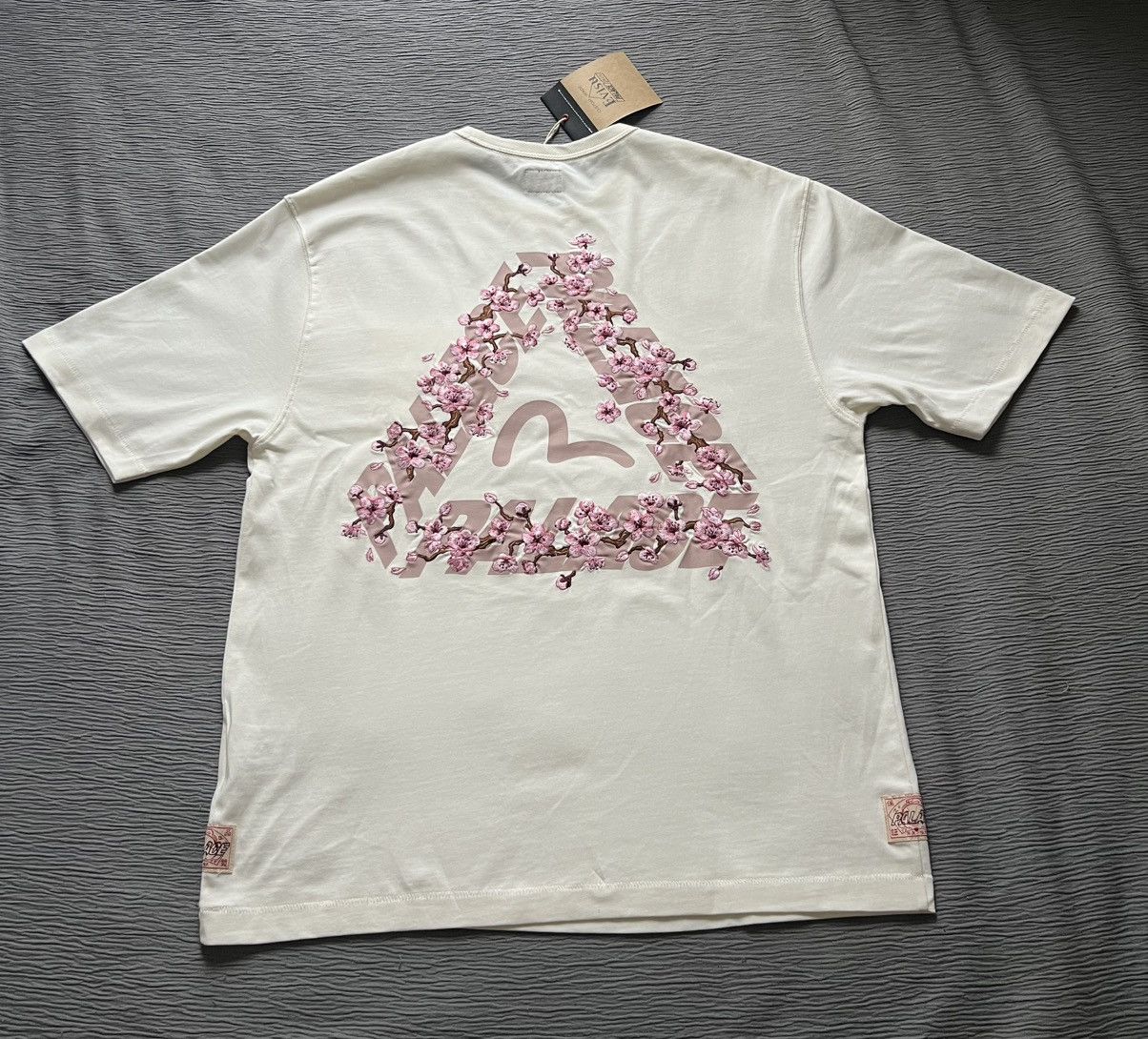 Evisu × Palace Palace Evisu Heavy Wash T Shirt White Size Large Size US L / EU 52-54 / 3 - 2 Thumbnail