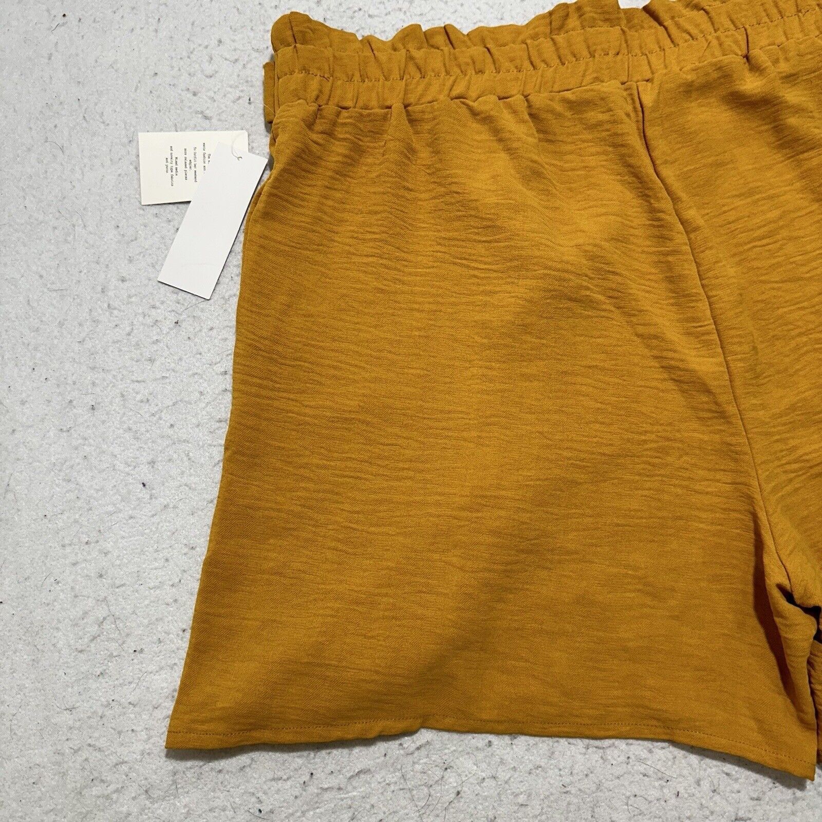 Other Retrology XL Medallion Gold Yellow Paperbag Shorts 5" Inseam Size 40" / US 18 - 7 Thumbnail