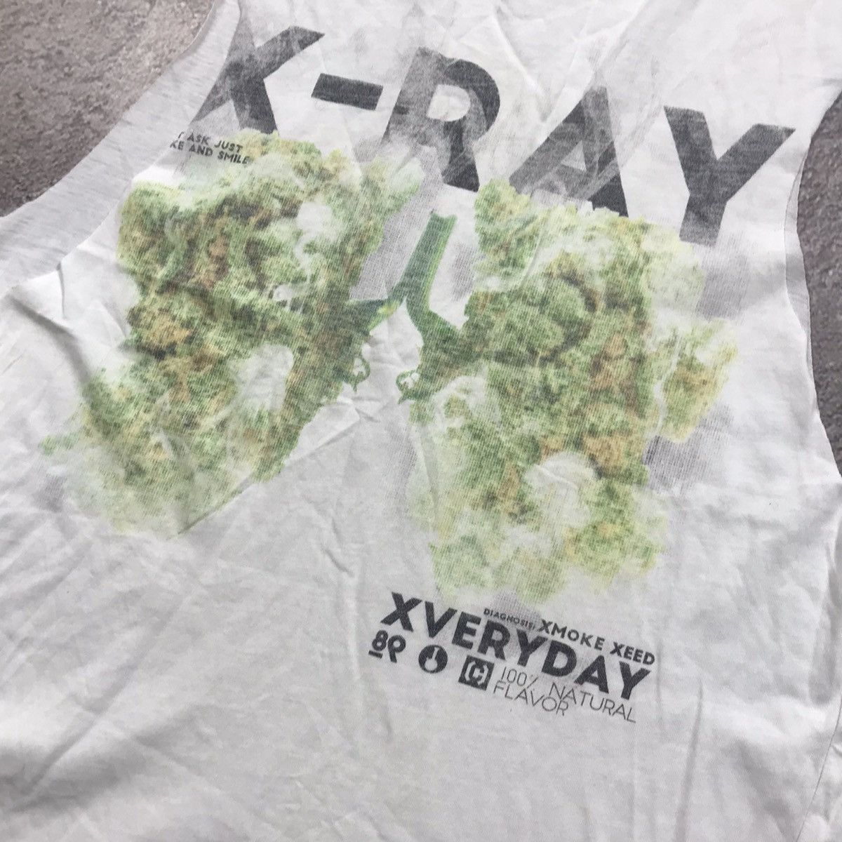Vintage Y2K Vintage Sun Faded Graphic Tee Weed Streetwear Tapered S Size US S / EU 44-46 / 1 - 4 Thumbnail