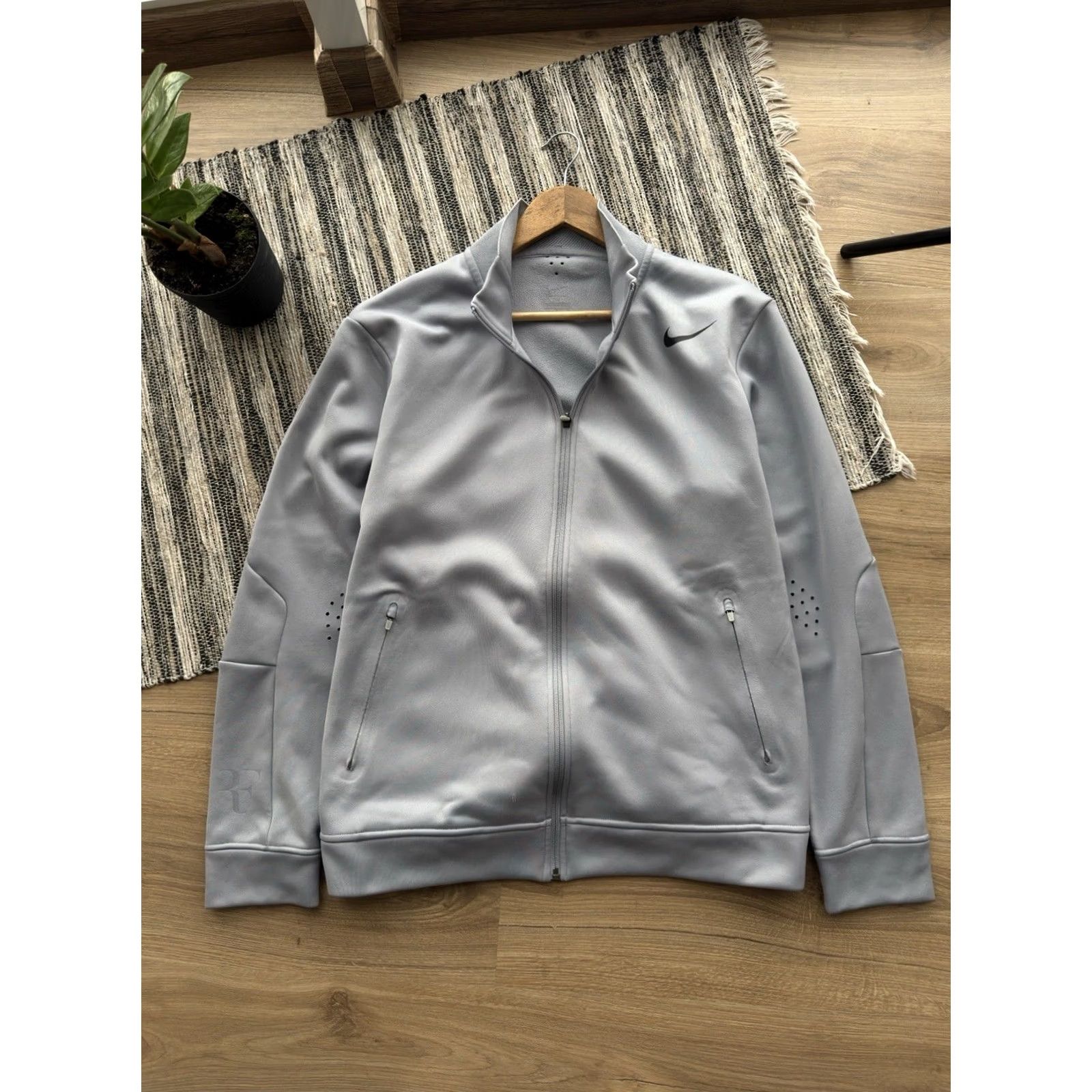 Nike VINTAGE Nike RF Track Jacket RF 2013 Australian Open Tennis Gray L Mens Jacket Size US L / EU 52-54 / 3 - 4 Thumbnail