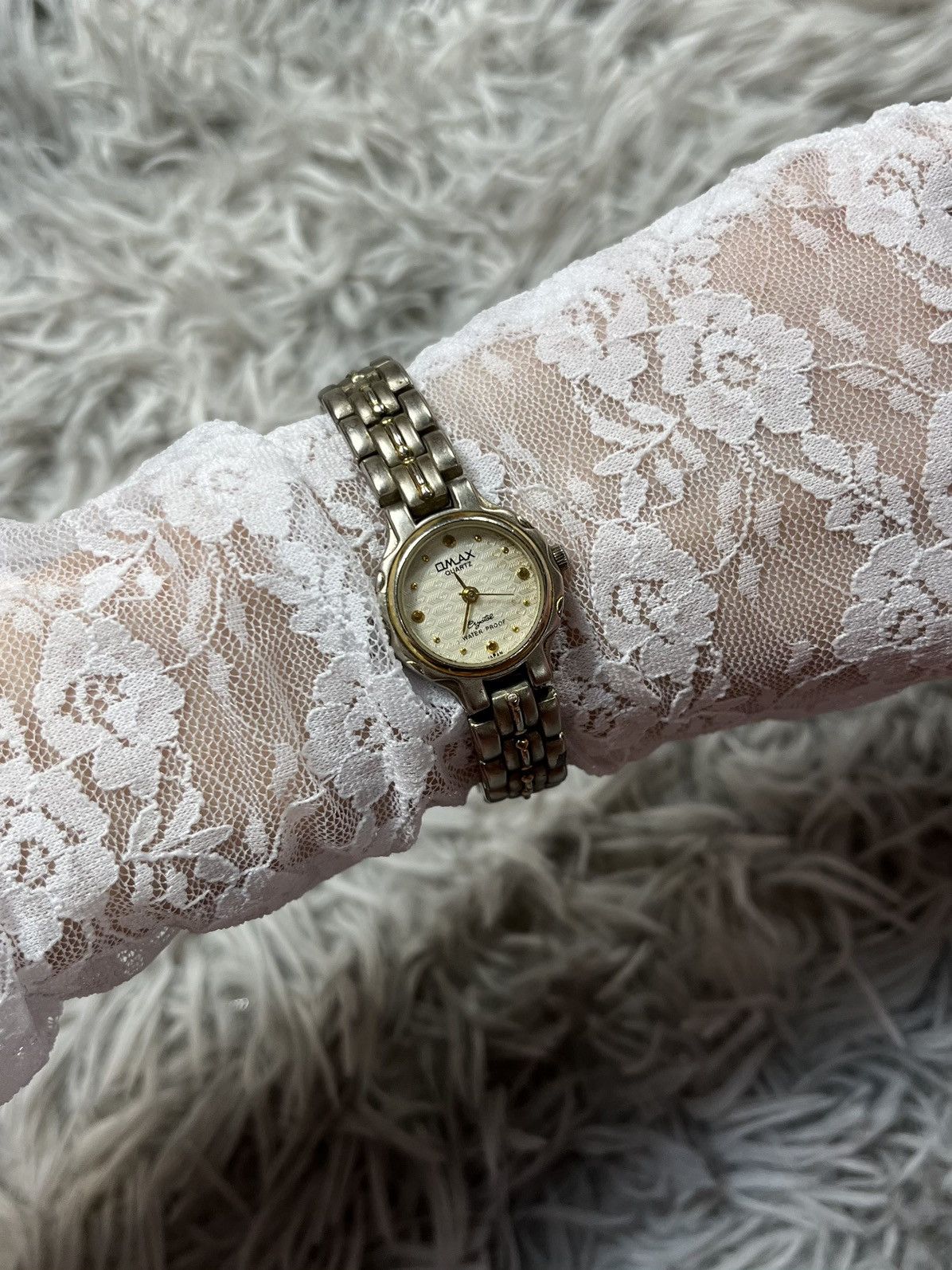 Jewelry Omax Vintage Ladies’ Quartz Watch – Japanese Brand Size ONE SIZE - 4 Thumbnail