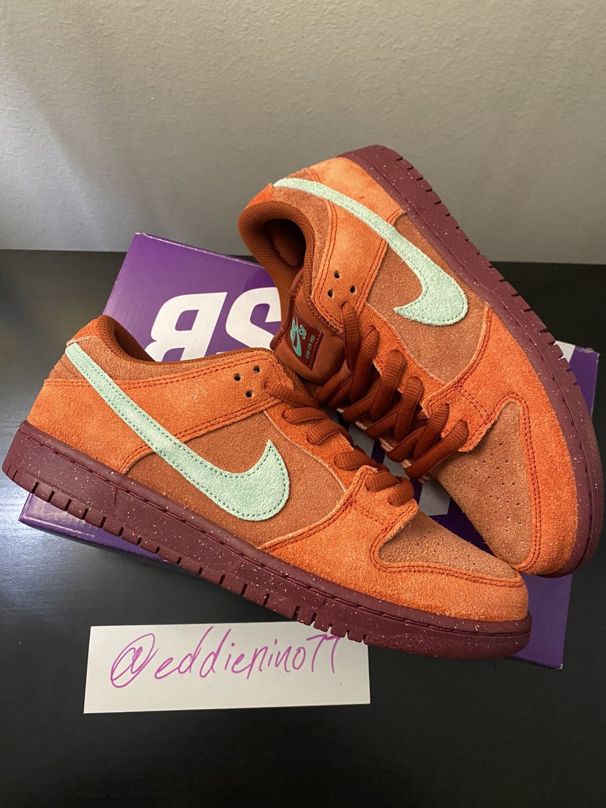 Nike Nike SB Dunk Low PRM (MYSTIC RED) Size US 8.5 / EU 41-42 - 14 Thumbnail