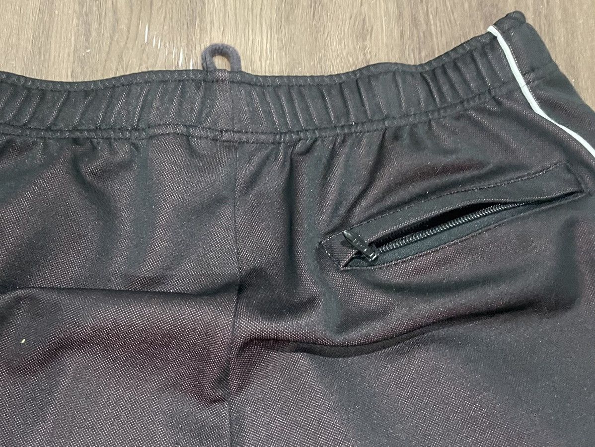 Supreme Supreme World Famous track jacquard track pants Size US 30 / EU 46 - 8 Thumbnail