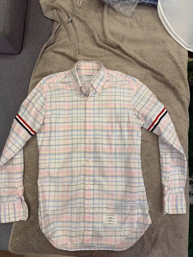 Thom Browne Thom Browne Pink shirt with single button Size US S / EU 44-46 / 1 - 2 Thumbnail