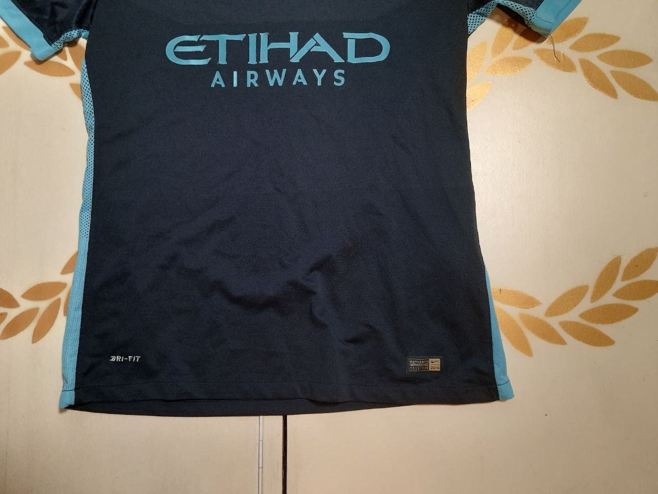 Nike Nike Manchester City Away Jersey 2015-2016 Size US L / EU 52-54 / 3 - 6 Thumbnail