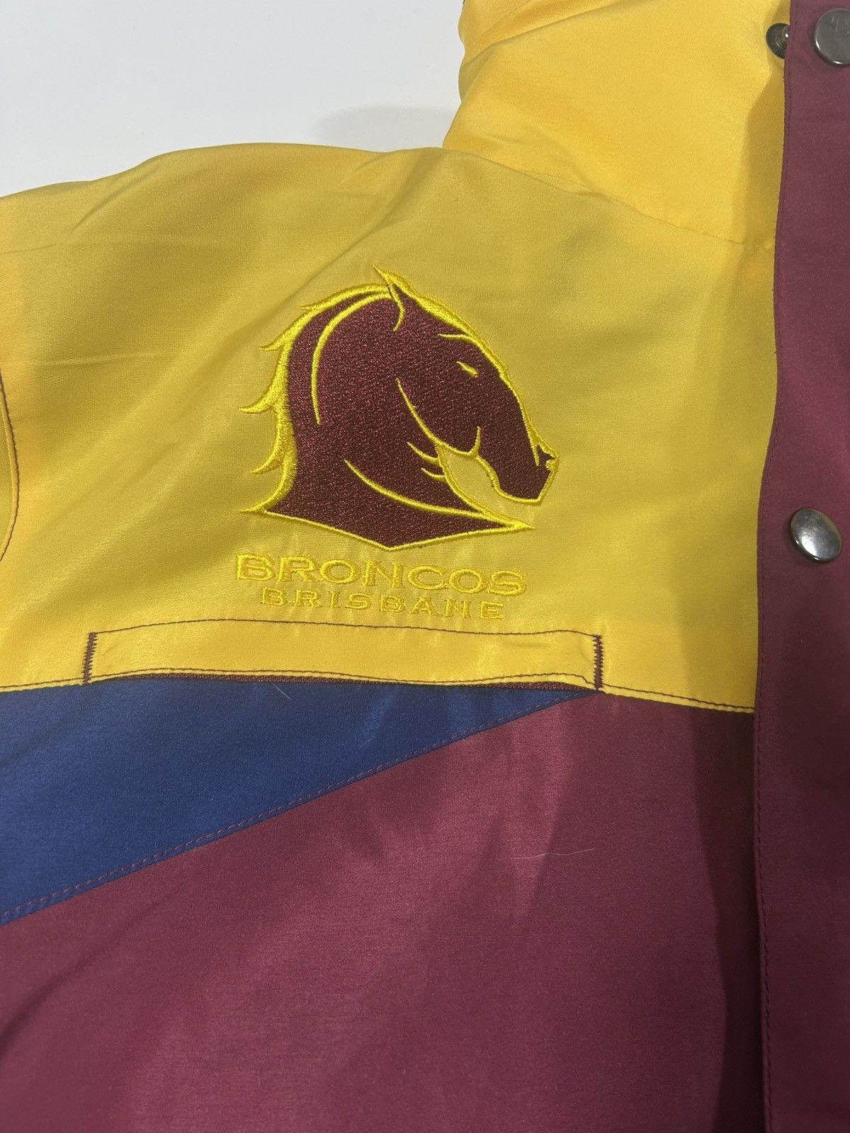 Other RARE NRL SUPPORTER BRISBANE BRONCOS 88 RUGBY JACKET LADIES Size XL / US 12-14 / IT 48-50 - 2 Thumbnail