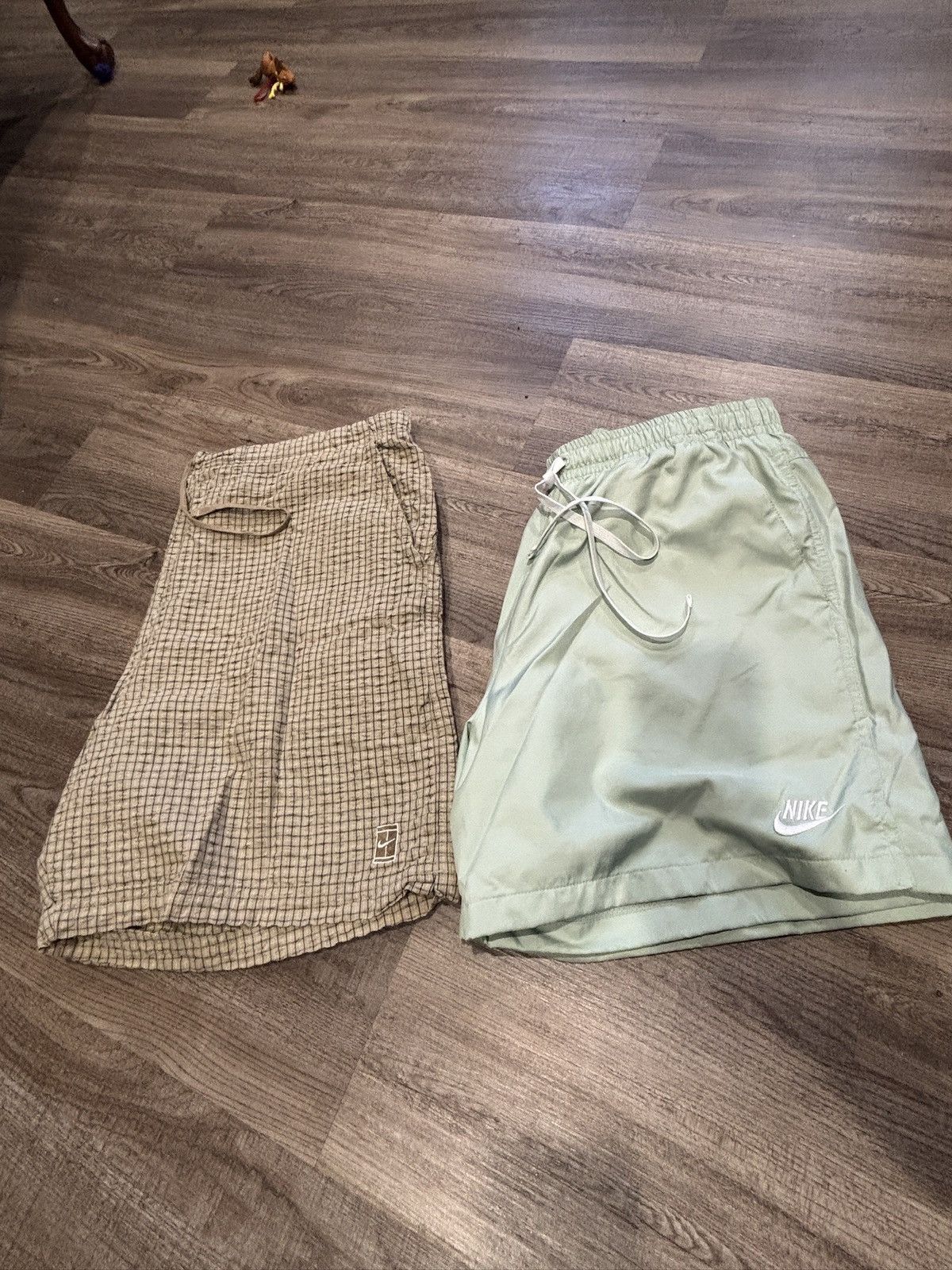 Nike 2 Pairs of Vintage Nike Shorts Size US 34 / EU 50 - 1 Thumbnail