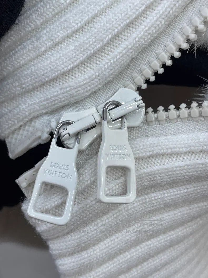 Louis Vuitton Louis Vuitton White tricolor mink fur jacket Size US S / EU 44-46 / 1 - 5 Thumbnail