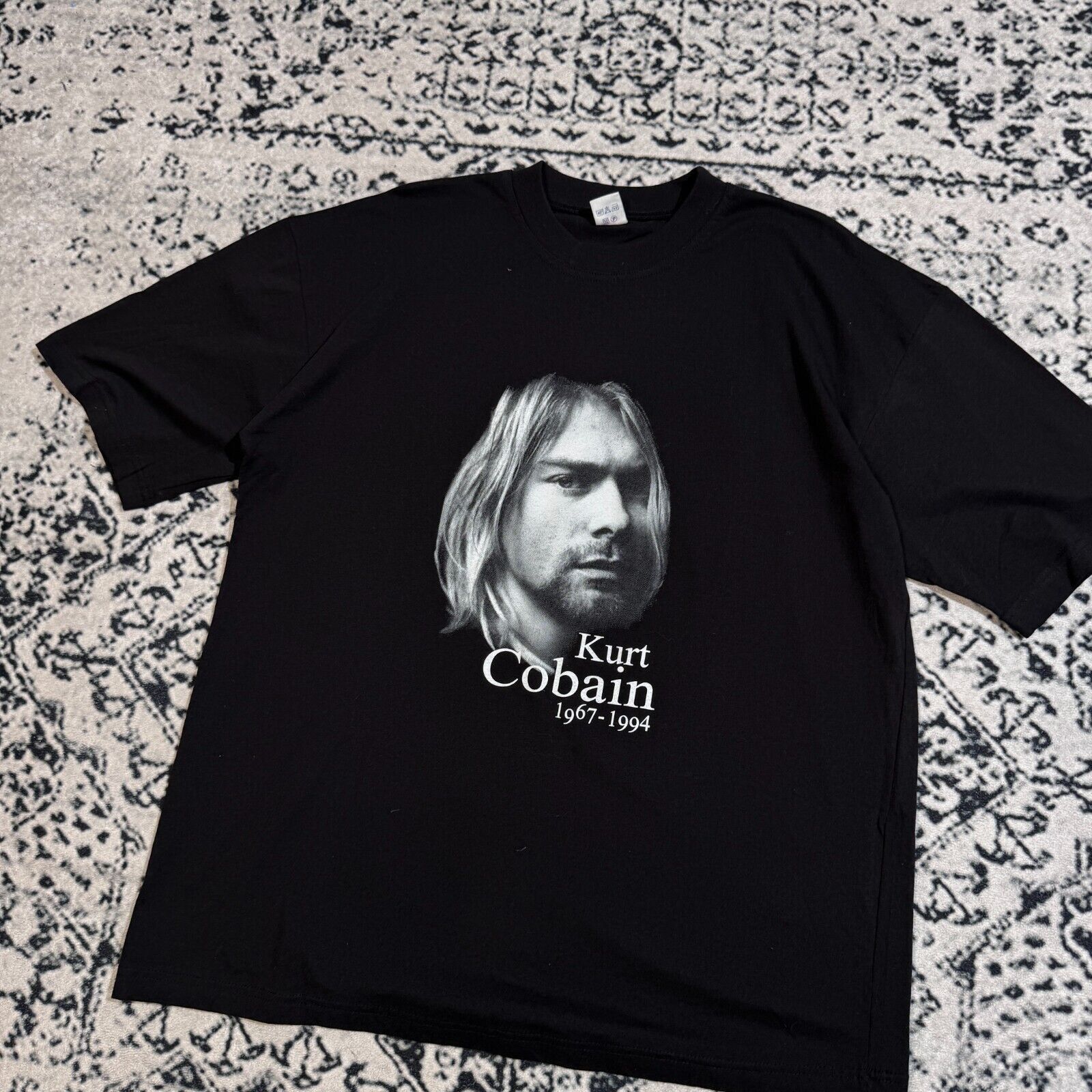 Vintage Vintage Unisex Black Cotton T-Shirt Size XL Nirvana Y2K Size US XL / EU 56 / 4 - 4 Thumbnail