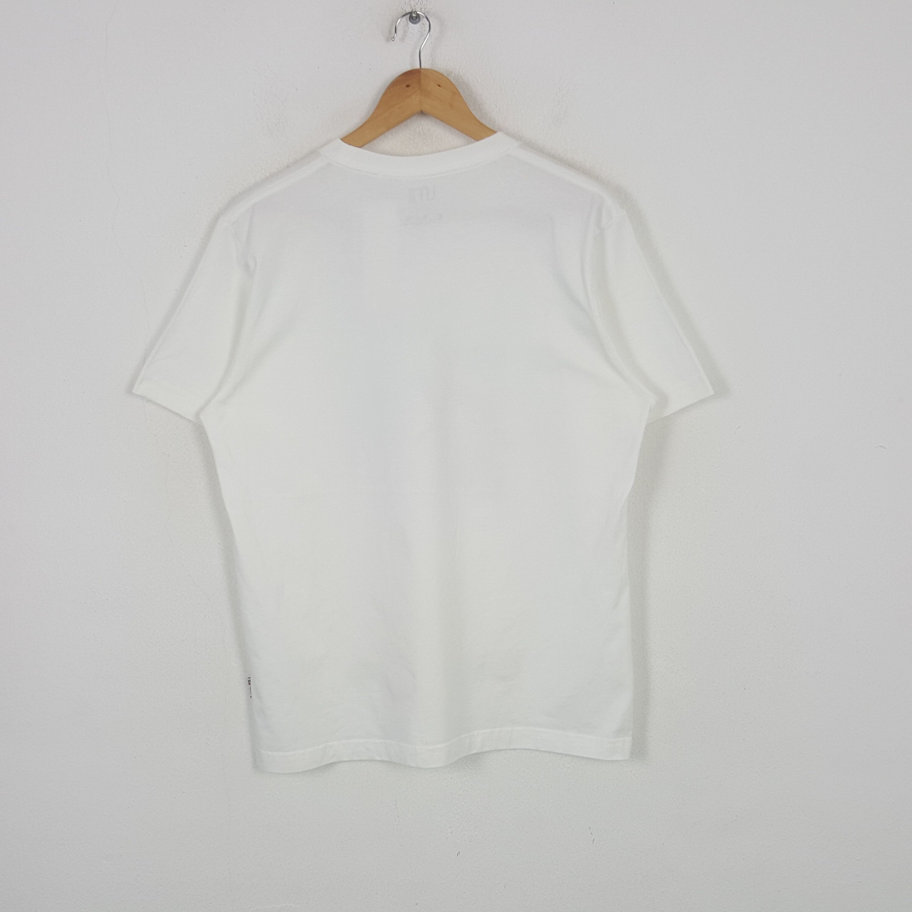 Anime Vintage Anime Evangelions Japanese Uniqlo Anime Tshirt RR2 Size US L / EU 52-54 / 3 - 3 Thumbnail