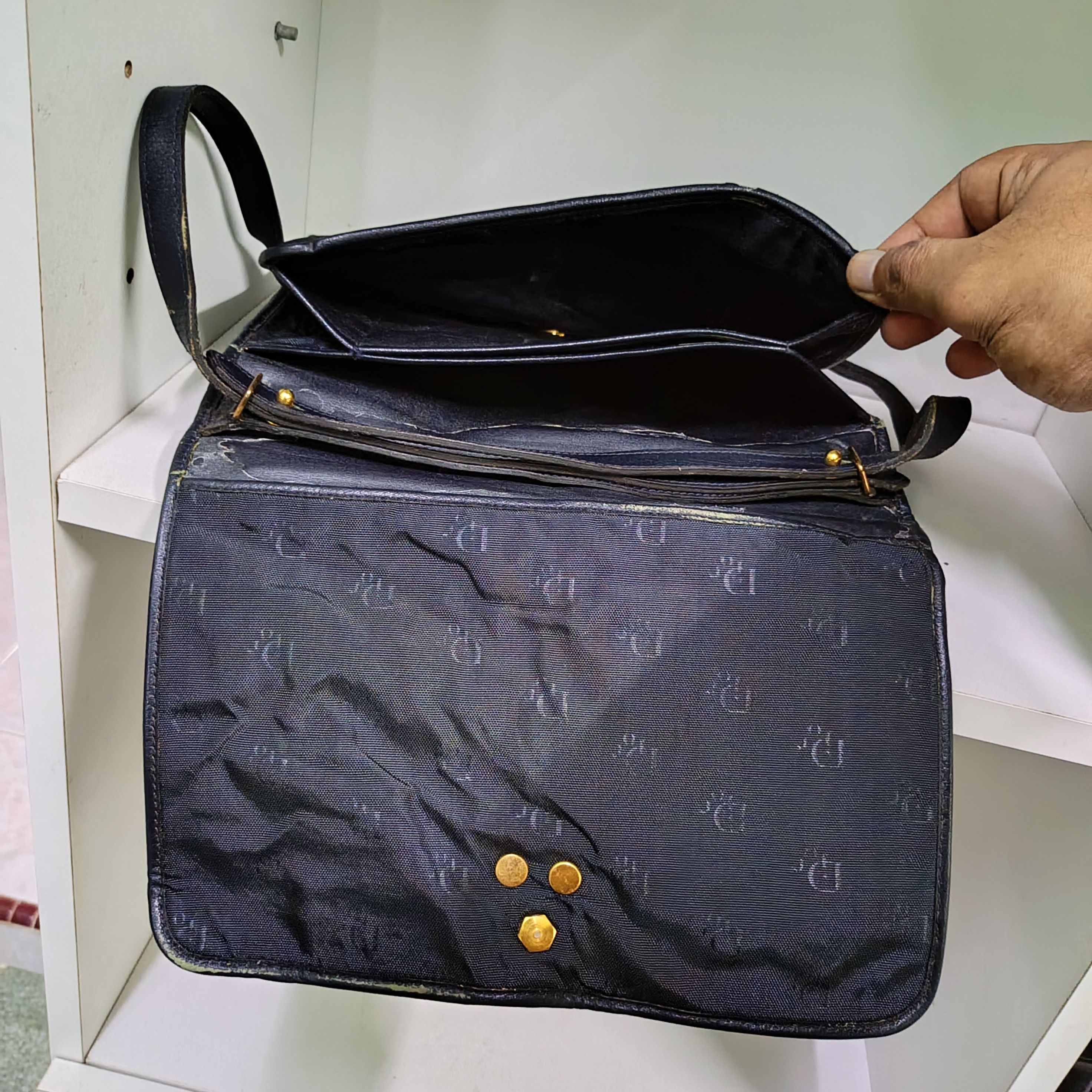 Dior VTG Christian Dior Navy Leather Shoulder Bag + Coin Purse Size ONE SIZE - 10 Thumbnail