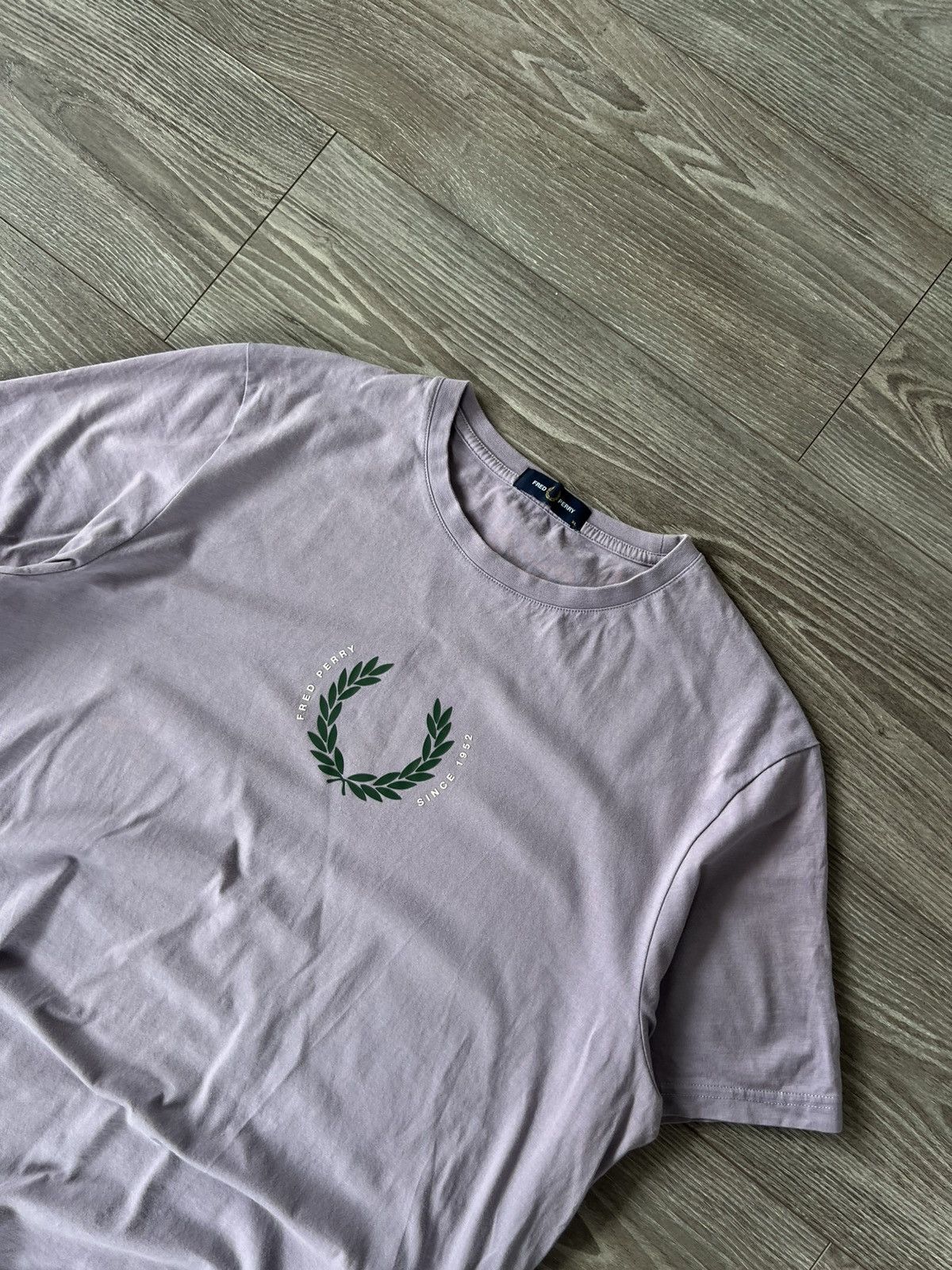 Fred Perry Rare Central Logo Fred Perry Casual Lilian Tee Size US XL / EU 56 / 4 - 16 Thumbnail