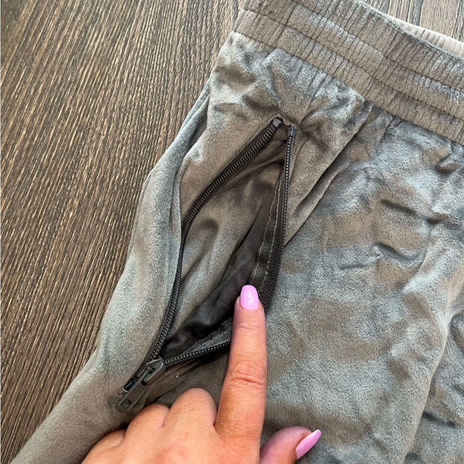SKIMS NWT Skims Velour Track Pants Gunmetal Size 4X Size 42" / US 20 - 4 Thumbnail