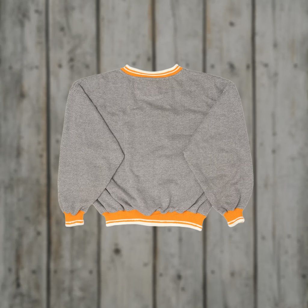 Vintage VINTAGE Tennessee Volunteers Sweatshirt 1990s X-Large Grey Long Sleeve Cotton / Polyester Red Oak Sportswear Mens Size US XL / EU 56 / 4 - 1 Thumbnail