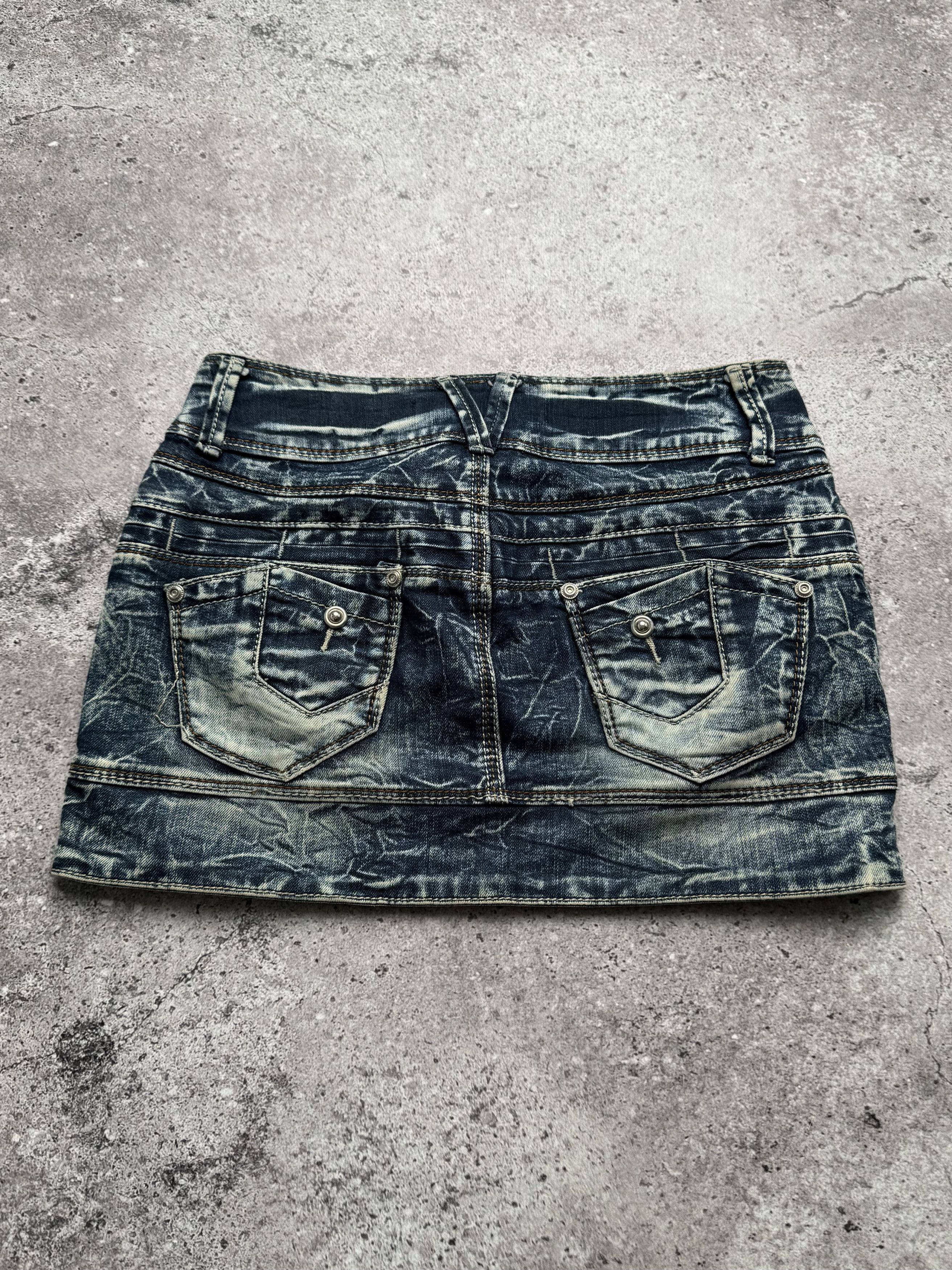 Vintage Vintage Faded Gradient Denim Mini Skirt C2(V495)(E8) Size 27" / US 4 / IT 40 - 5 Thumbnail